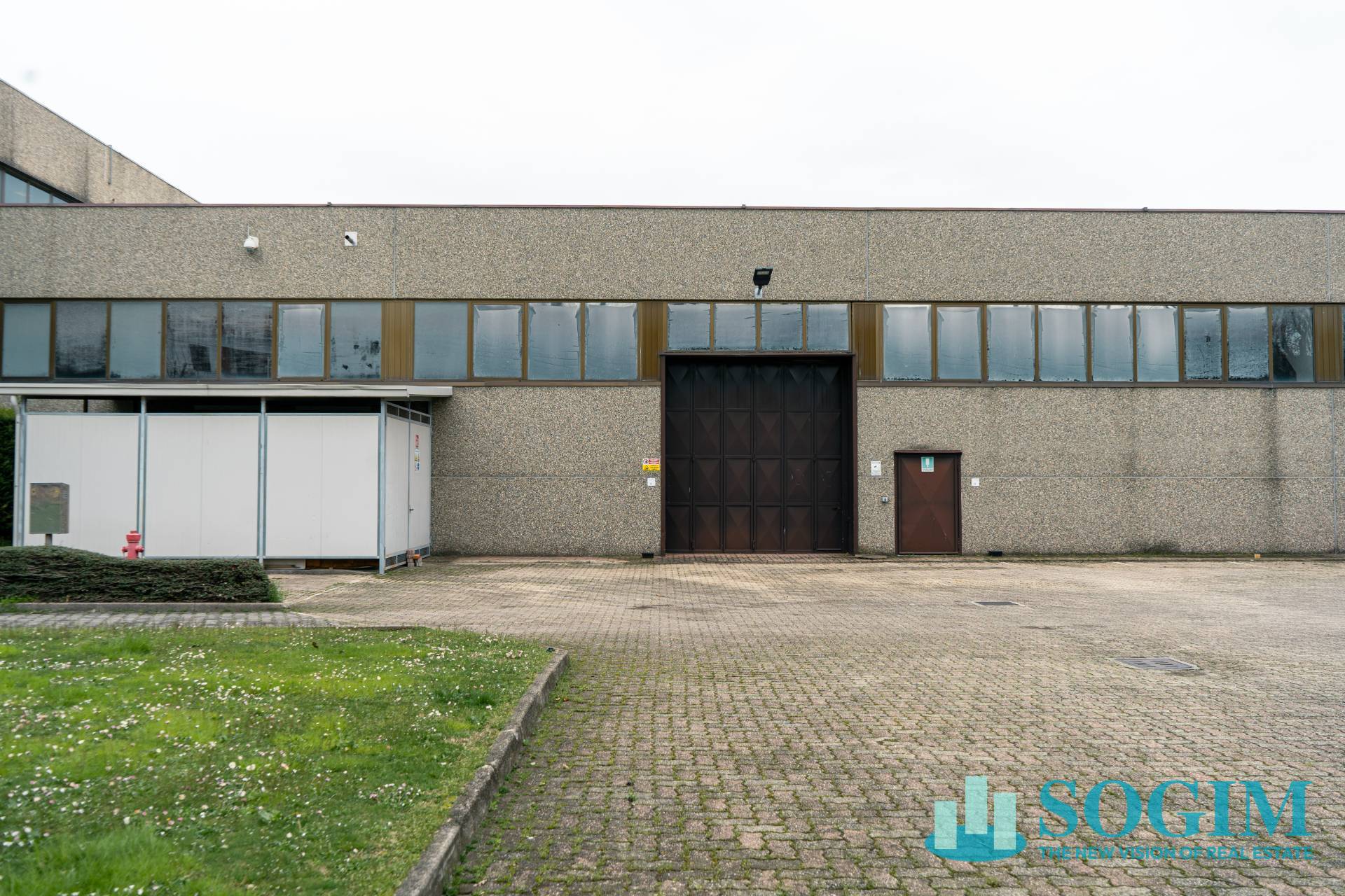 Capannone in affitto a Lurate Caccivio