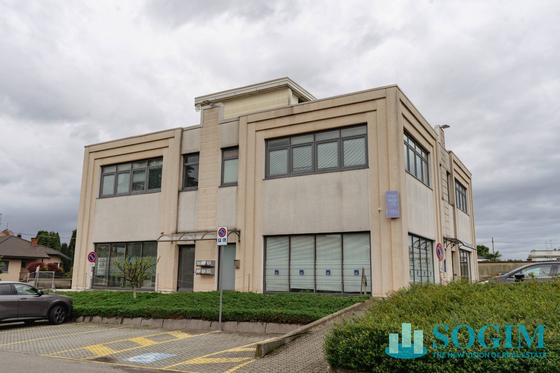 Ufficio in affitto a Fenegr