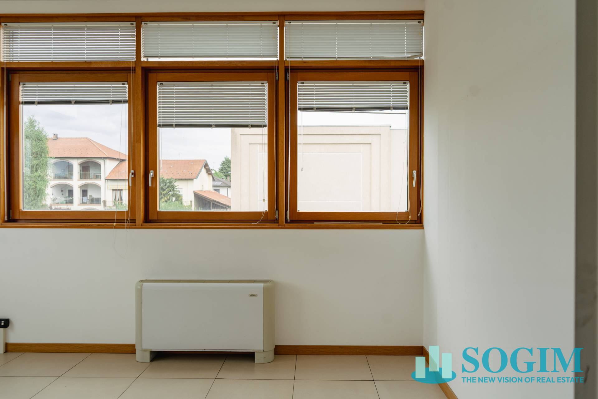 Ufficio in affitto a Fenegr