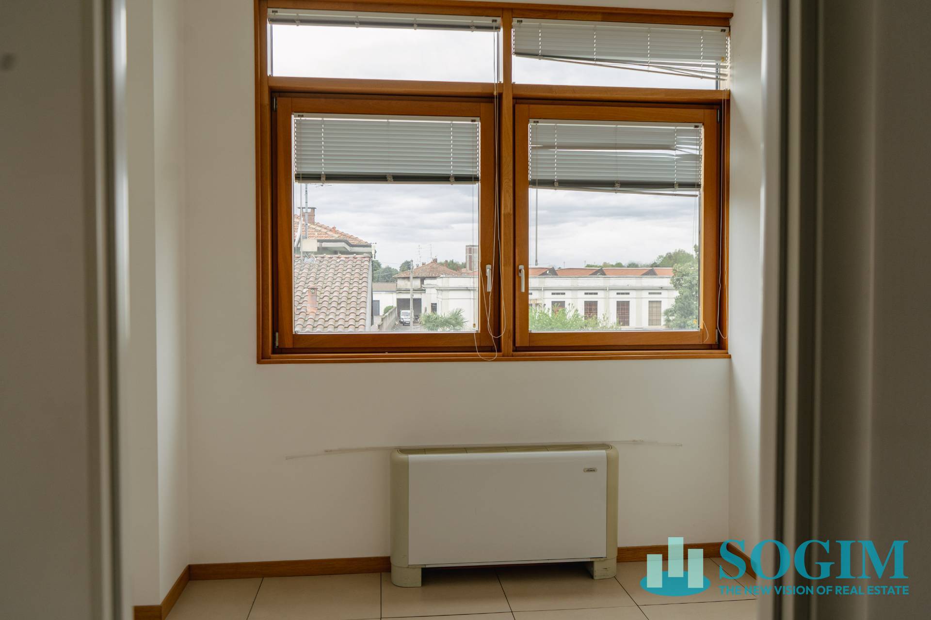 Ufficio in affitto a Fenegr