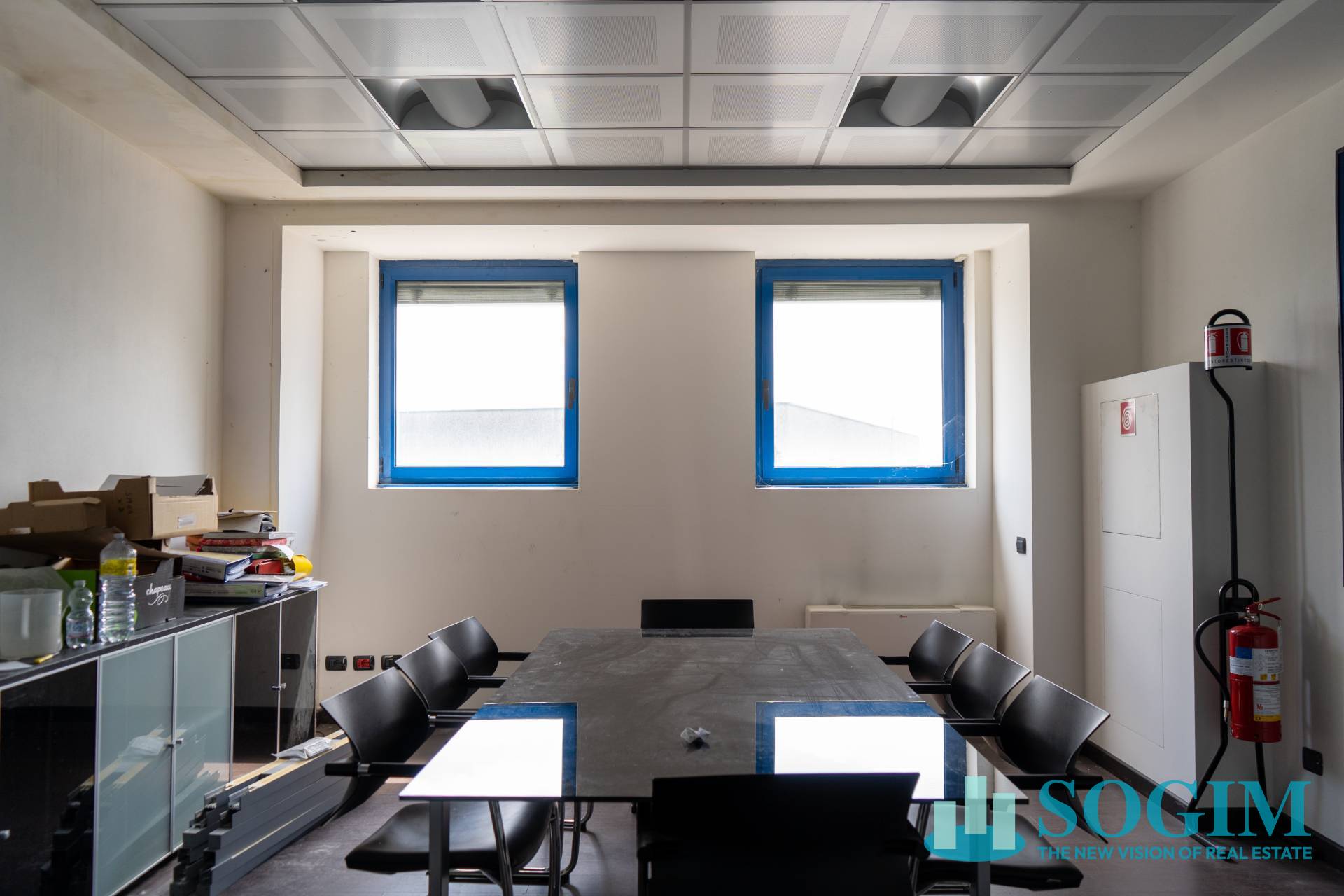 Capannone + Palazzina Uffici in vendita a Albese con Cassano