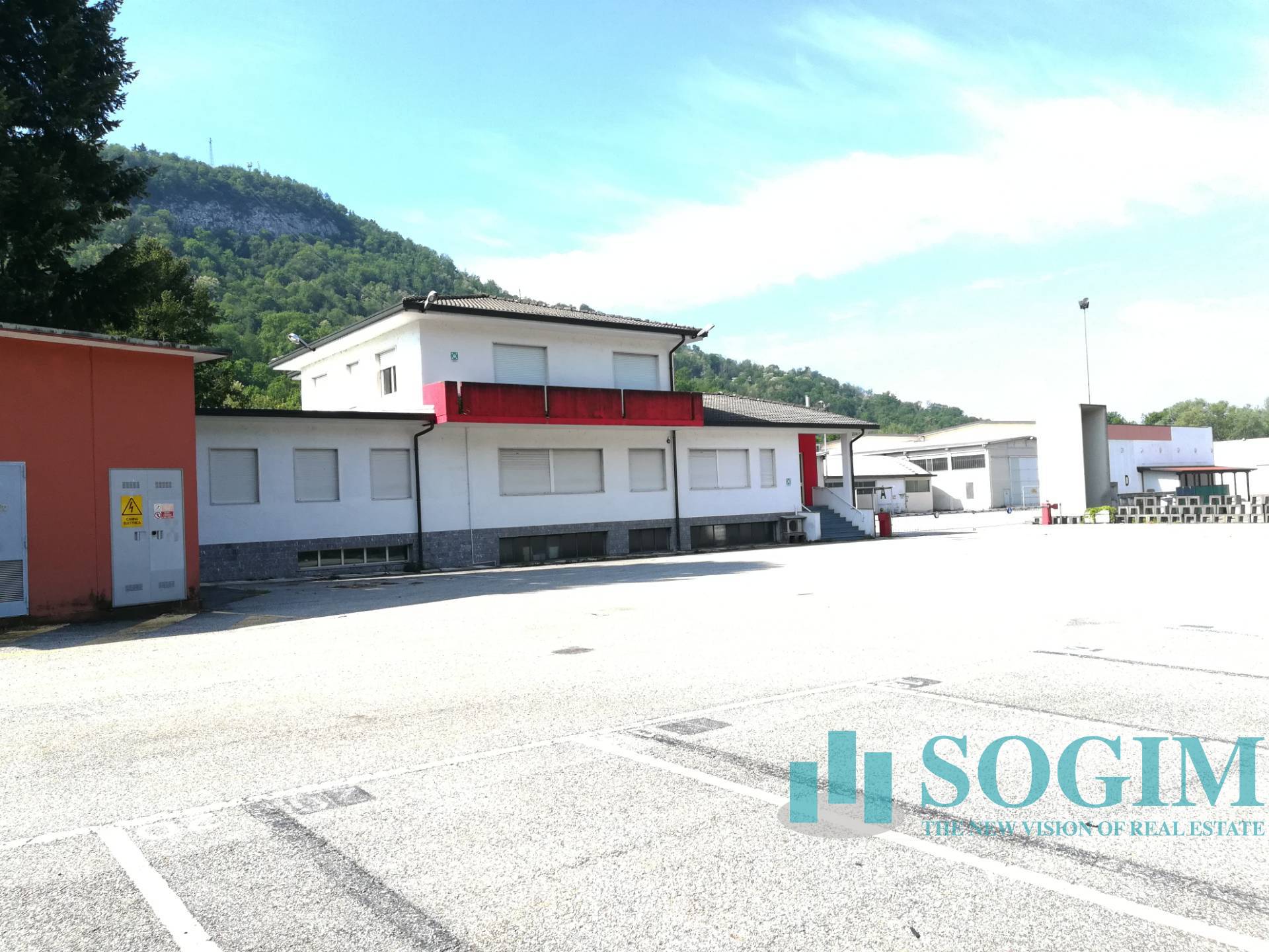 Capannone in vendita a Cittiglio