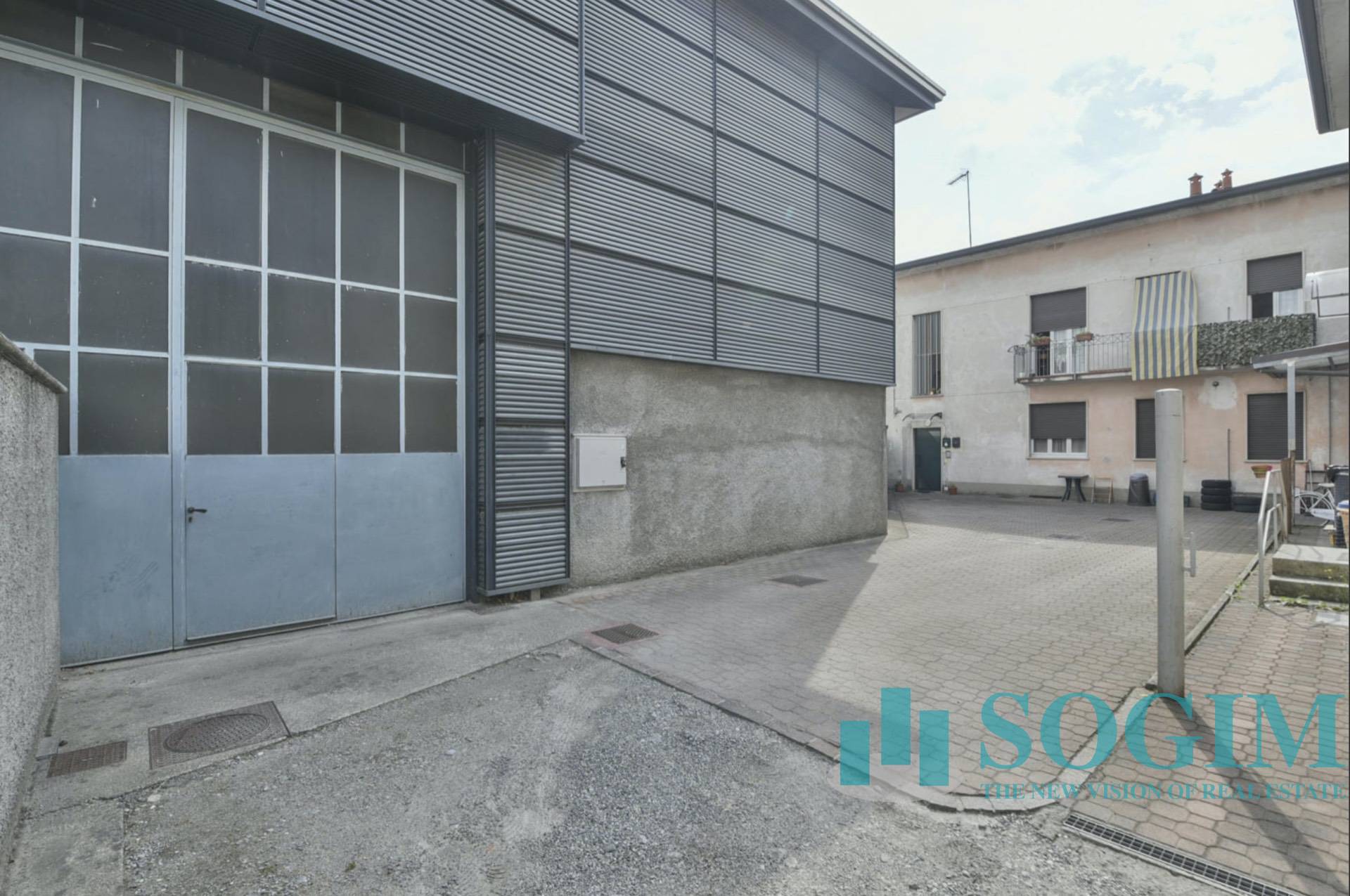 Capannone in vendita a Cant