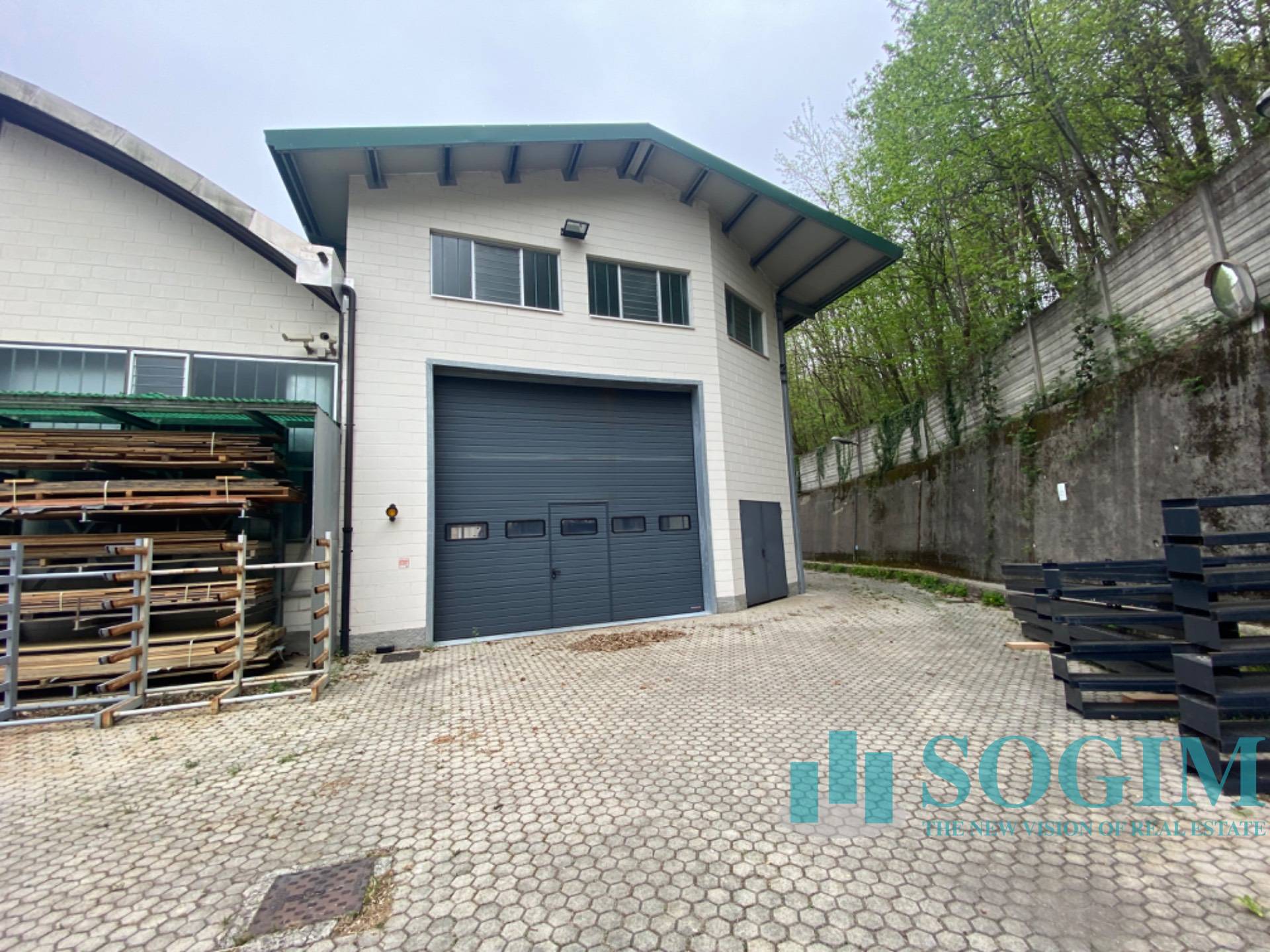 Capannone in affitto a Cant