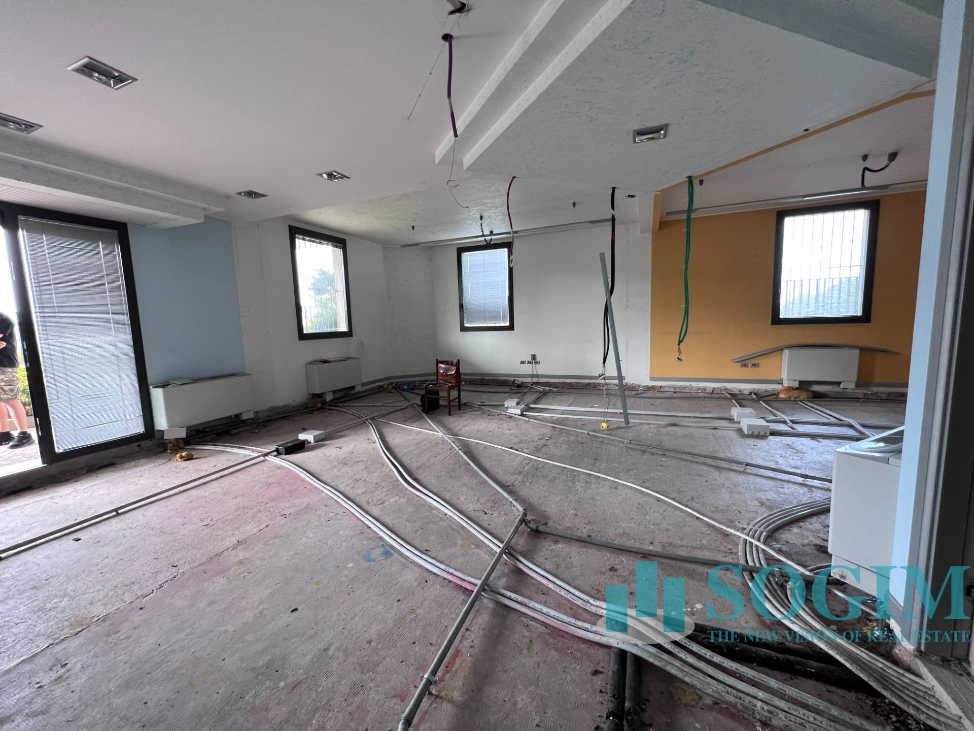 Ufficio in vendita a Rovello Porro