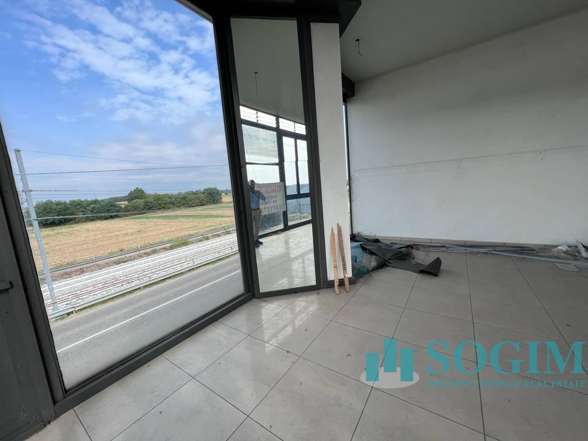 Ufficio in vendita a Rovello Porro