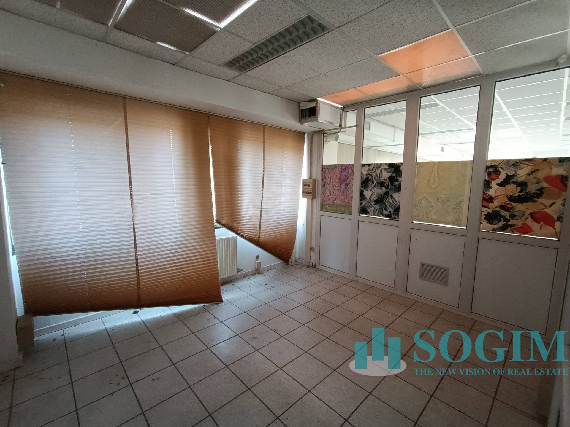 Immobile commerciale in vendita a Villa Guardia