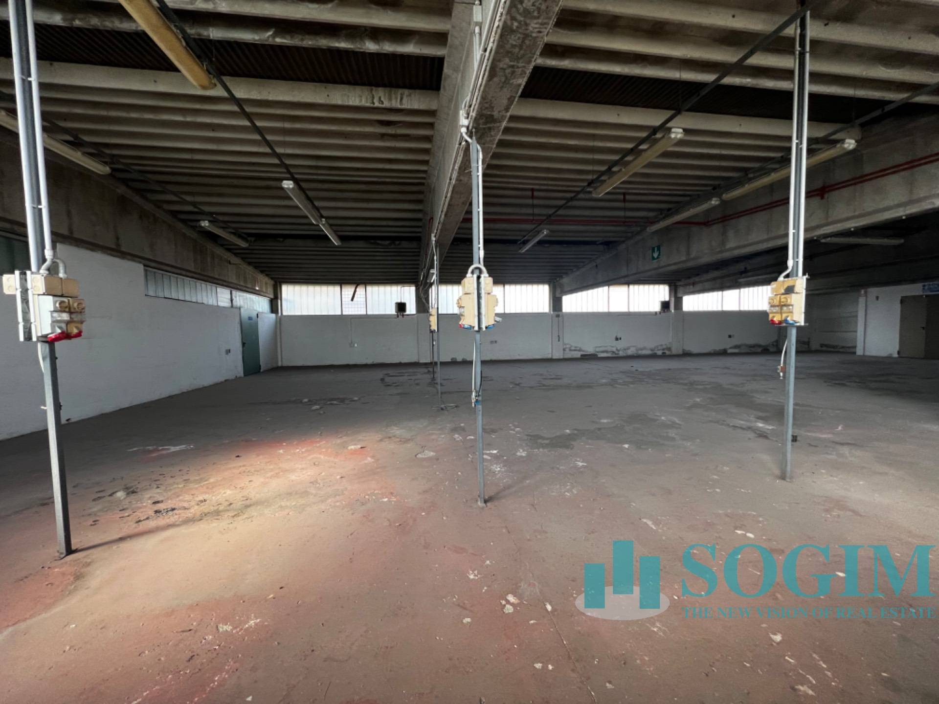 Capannone in affitto a Vertemate con Minoprio