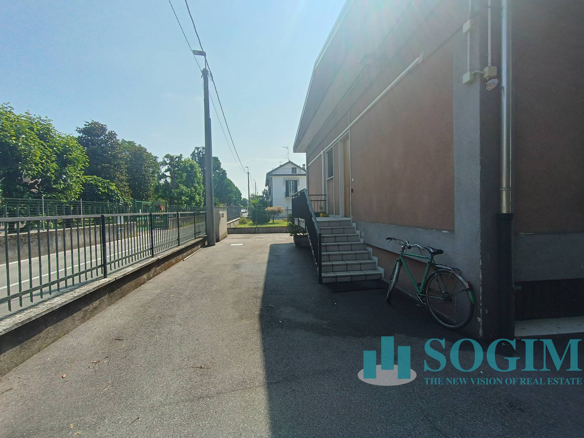 Capannone in vendita a Rovellasca