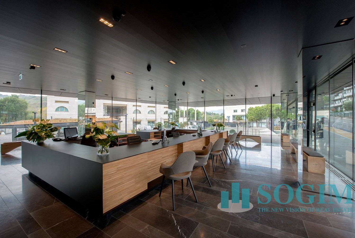 Immobile commerciale in affitto a Figino Serenza