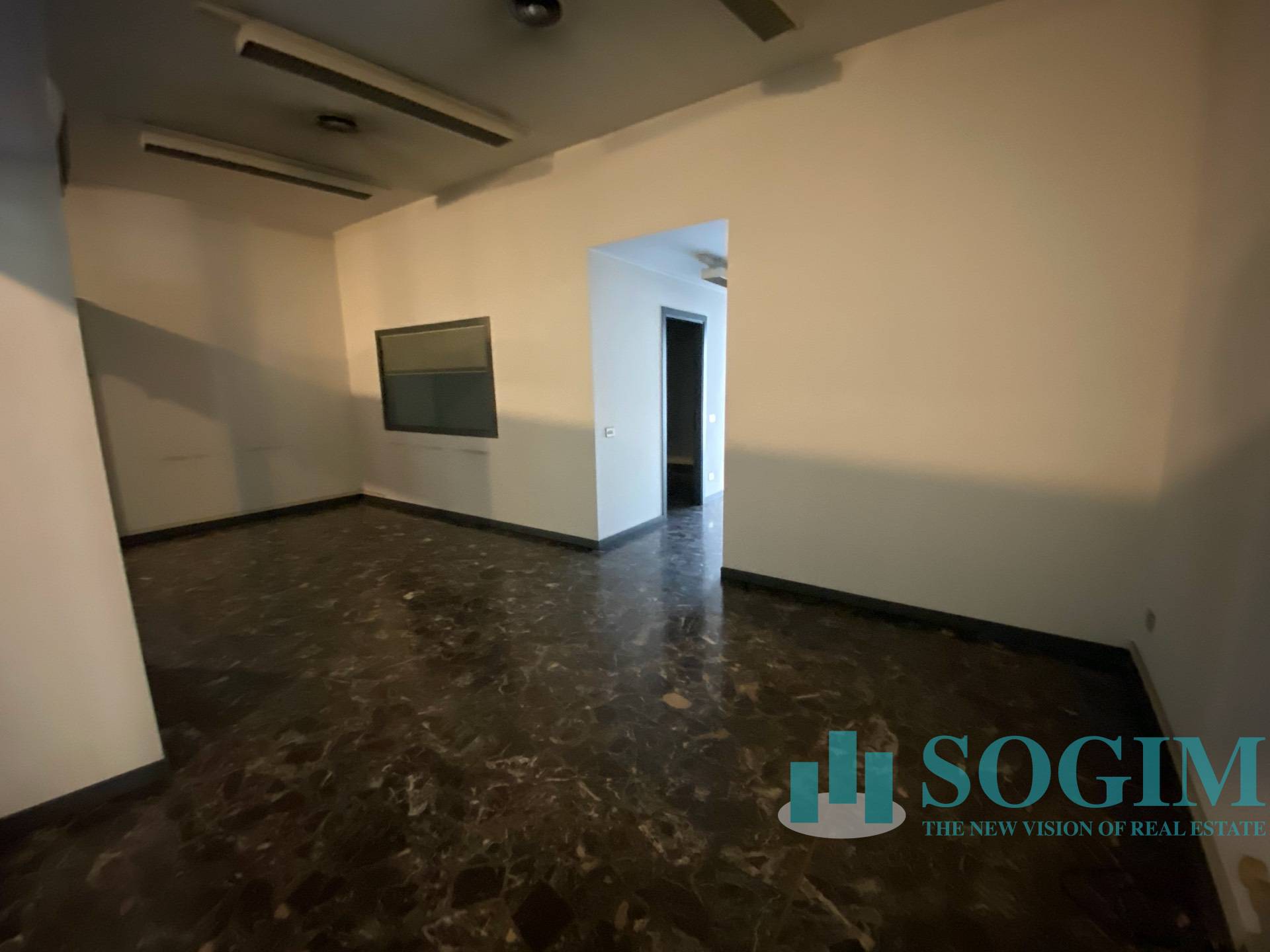 Ufficio in affitto a Cant