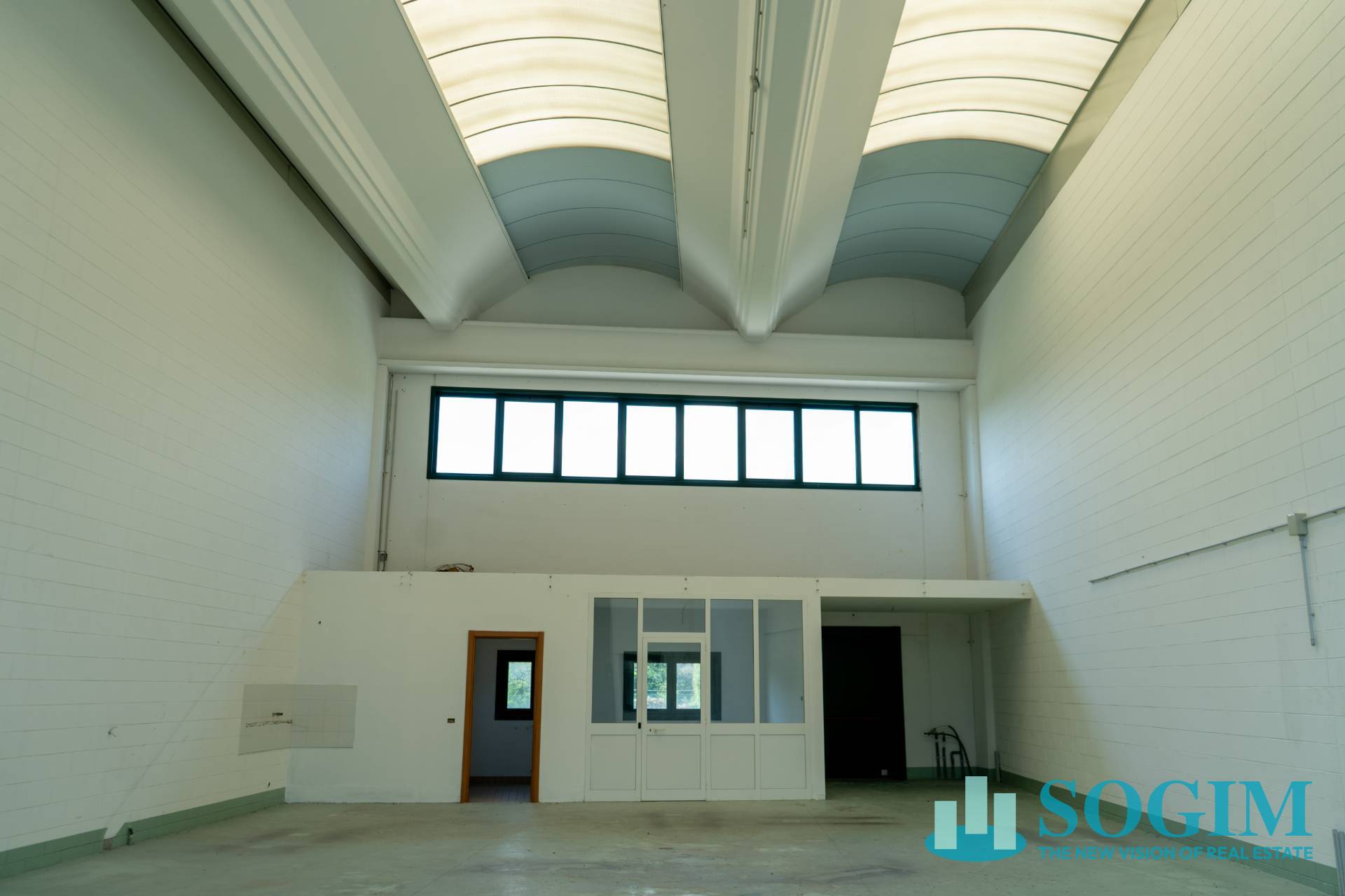 Capannone in vendita a Solbiate con Cagno