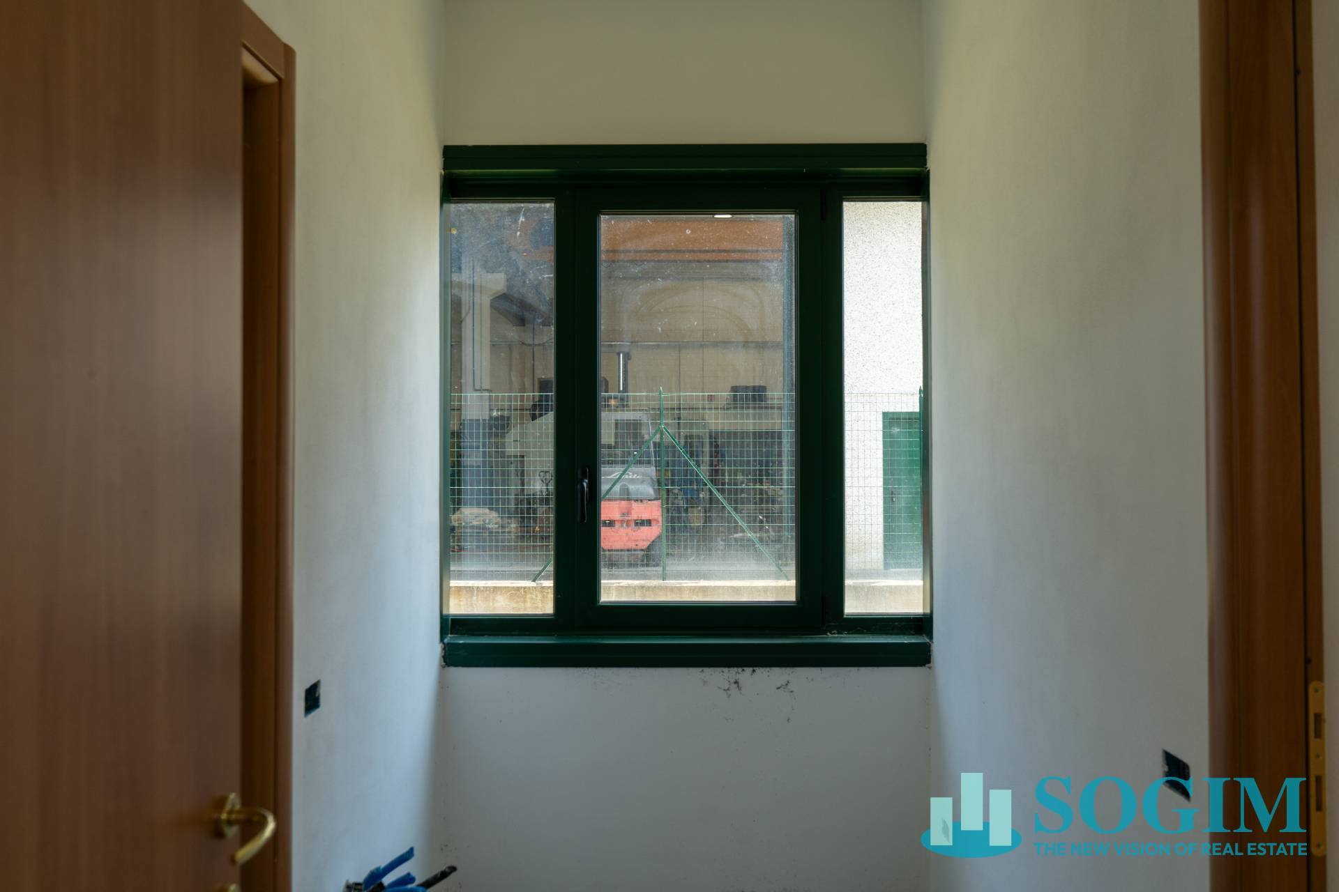 Capannone in vendita a Solbiate con Cagno