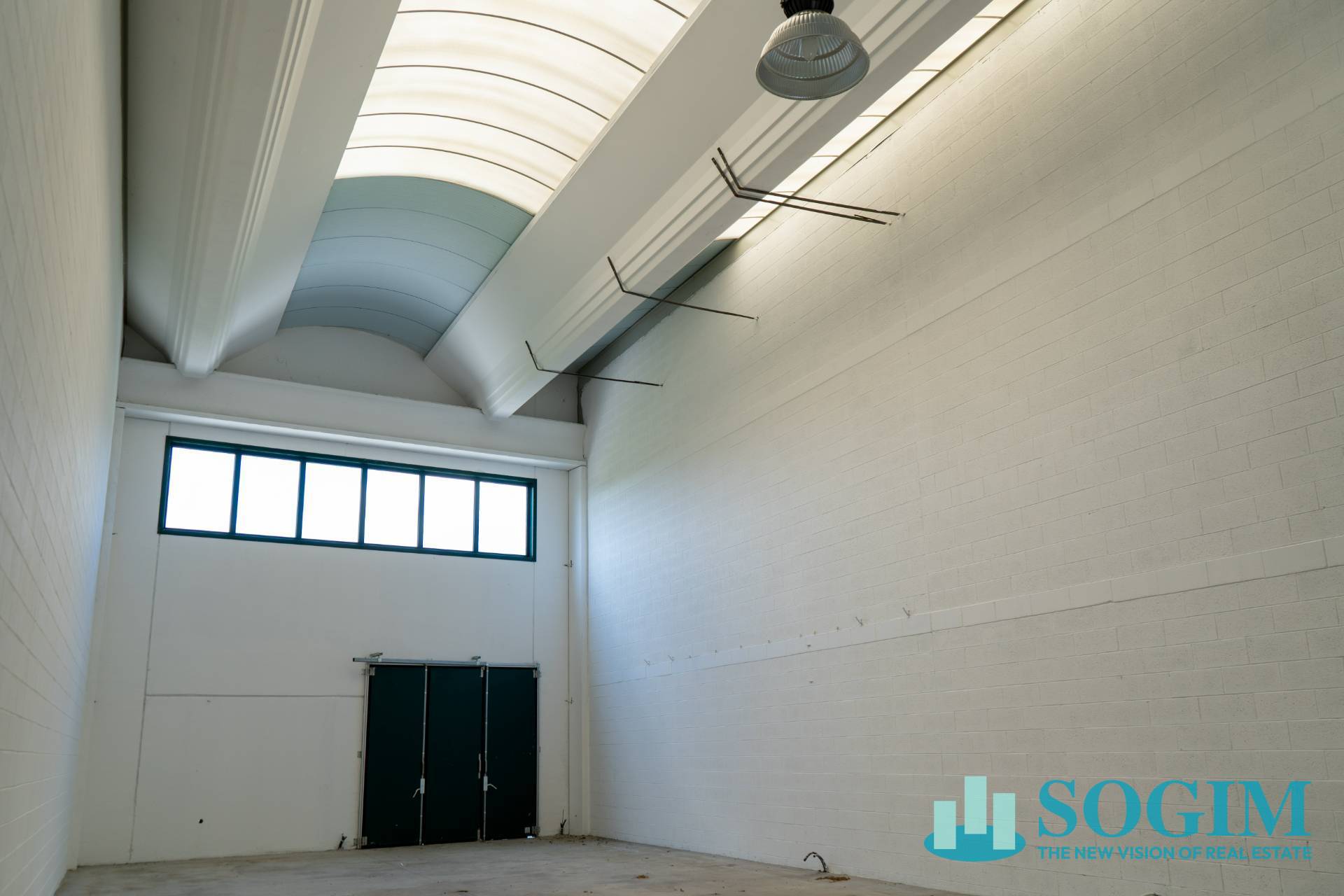 Capannone in vendita a Solbiate con Cagno