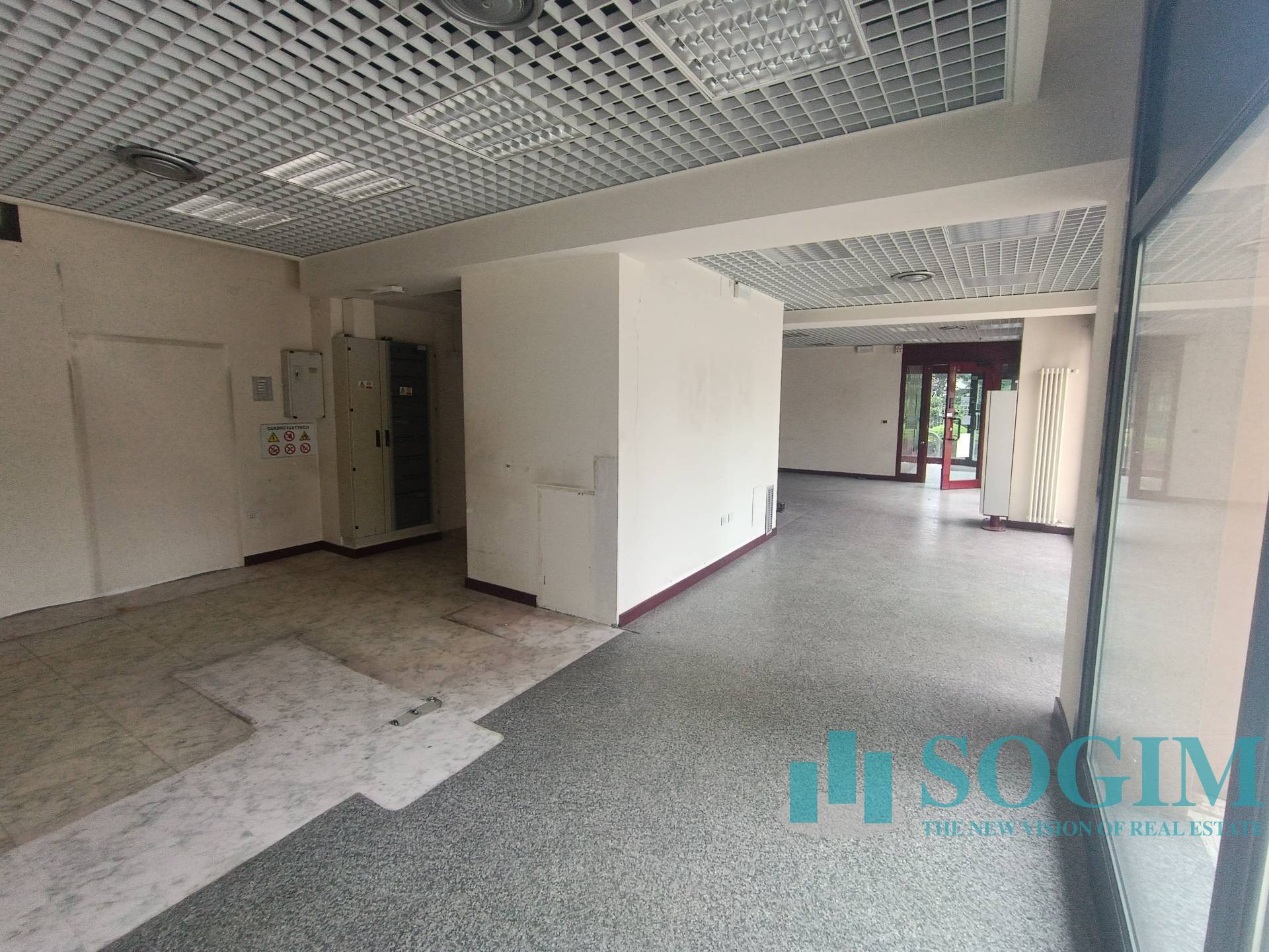 Ufficio in vendita a Lurate Caccivio