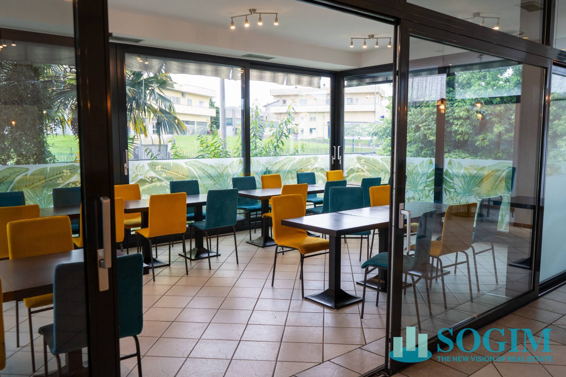 Immobile commerciale in vendita a Cucciago