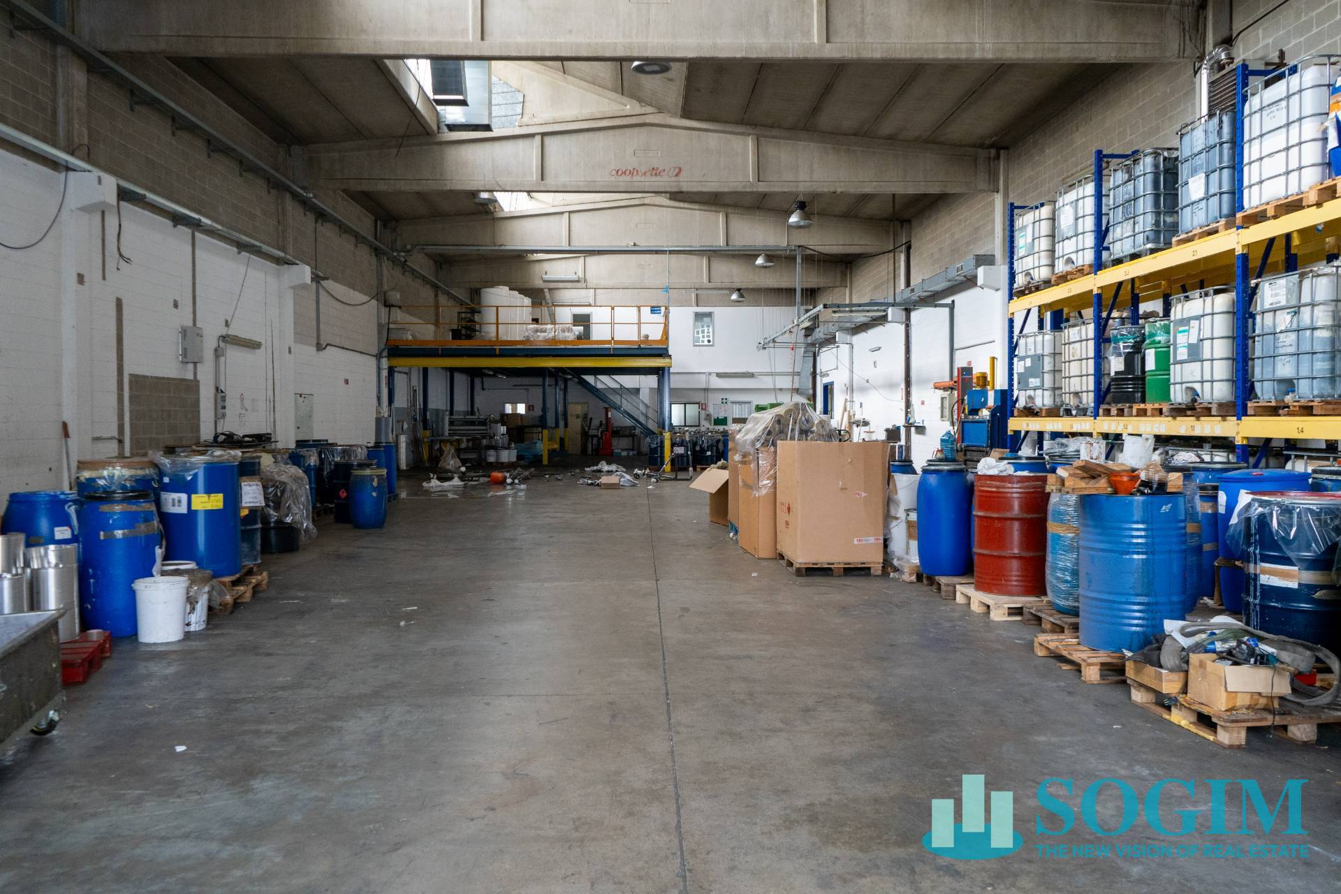 Capannone in vendita a Mozzate