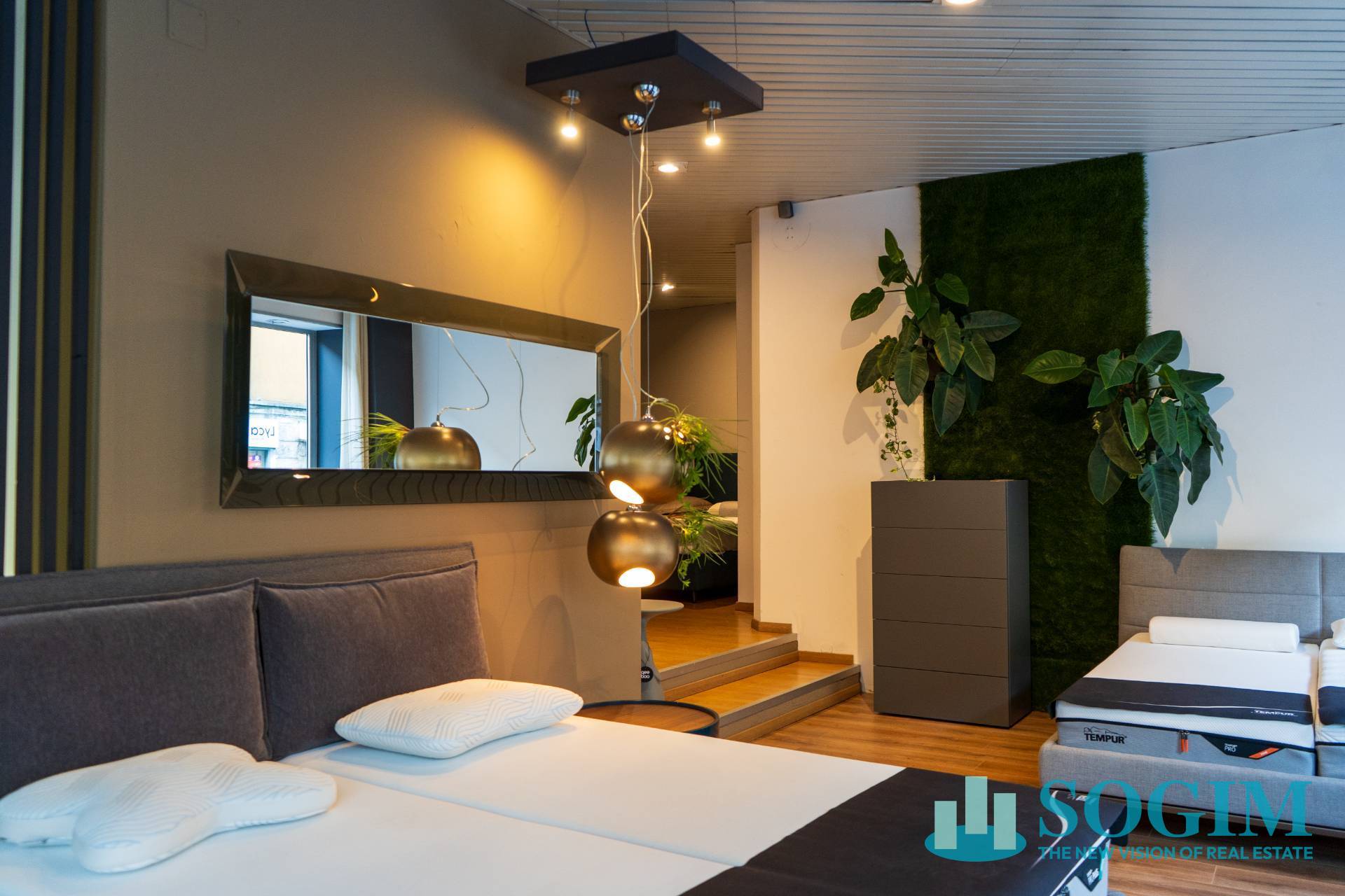 Negozio in vendita a Como, Borghi