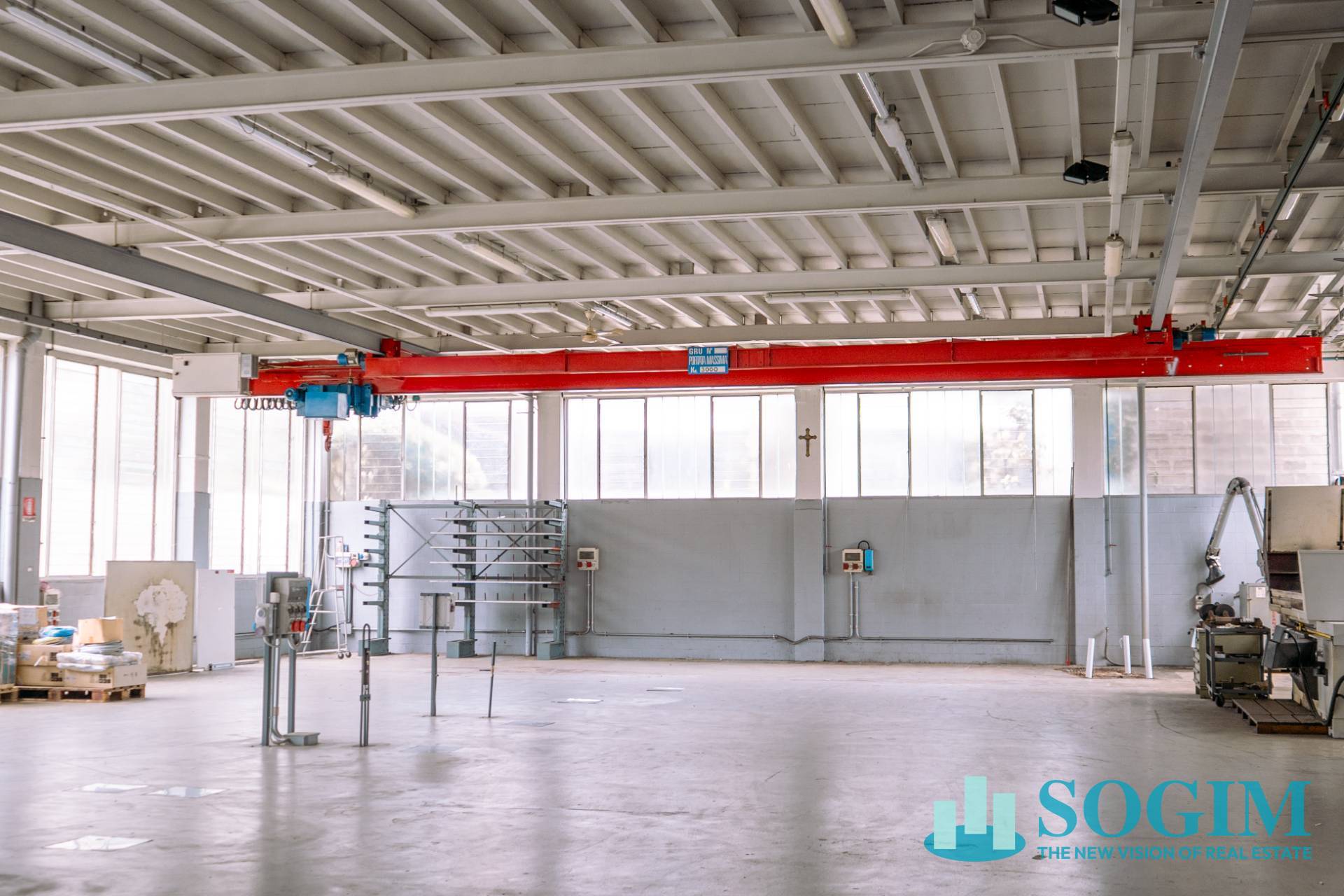 Capannone in affitto a Arosio