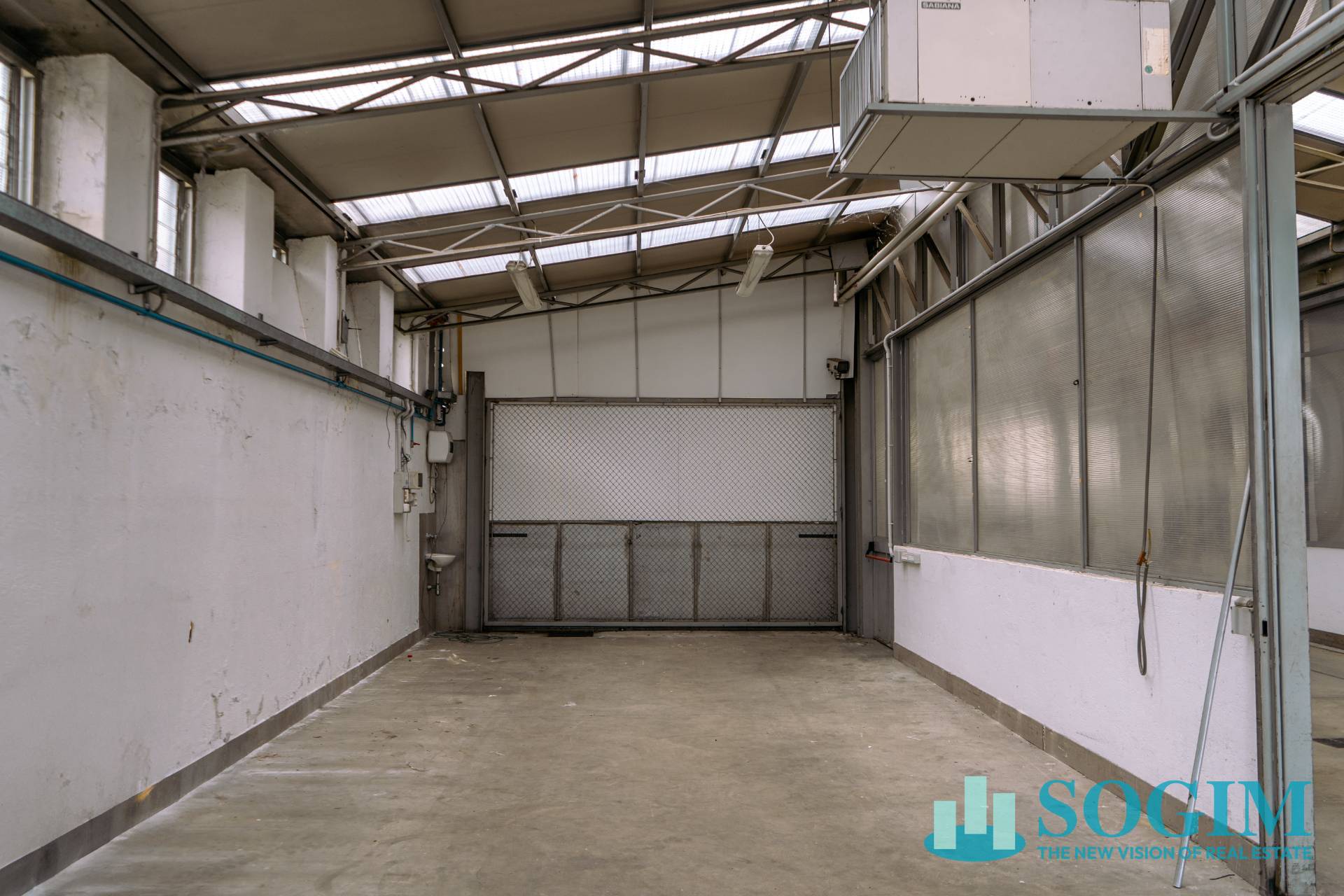 Capannone in affitto a Arosio