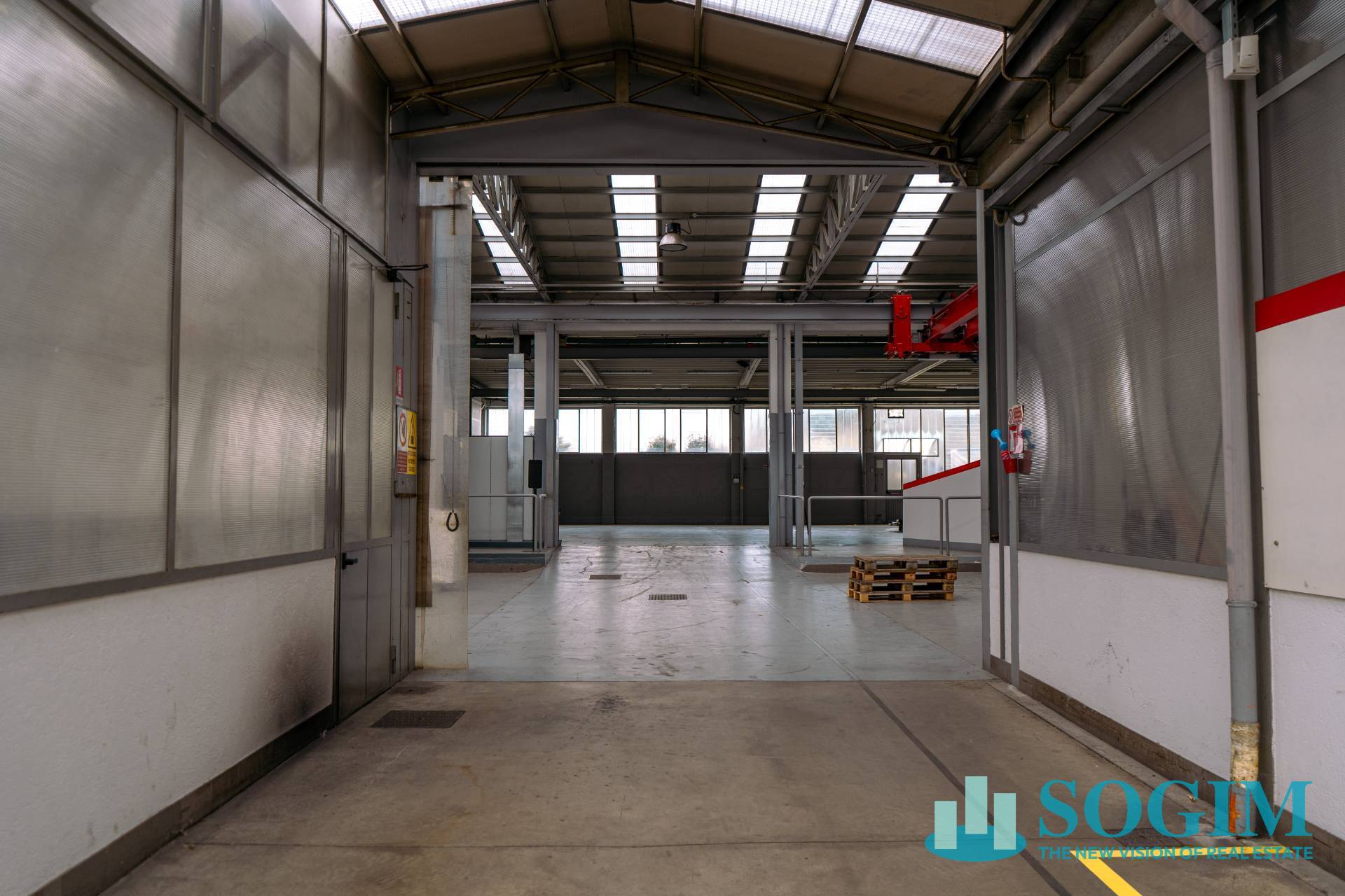 Capannone in affitto a Arosio