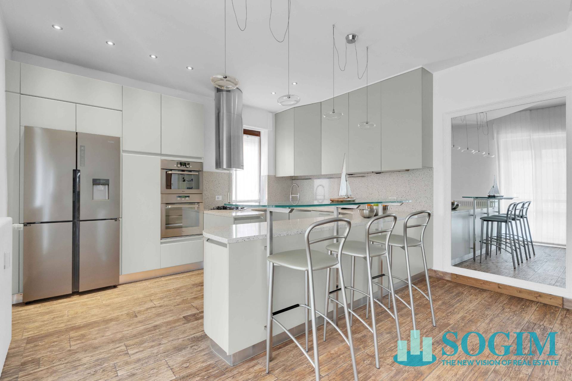 Appartamento in vendita a Como, Centro