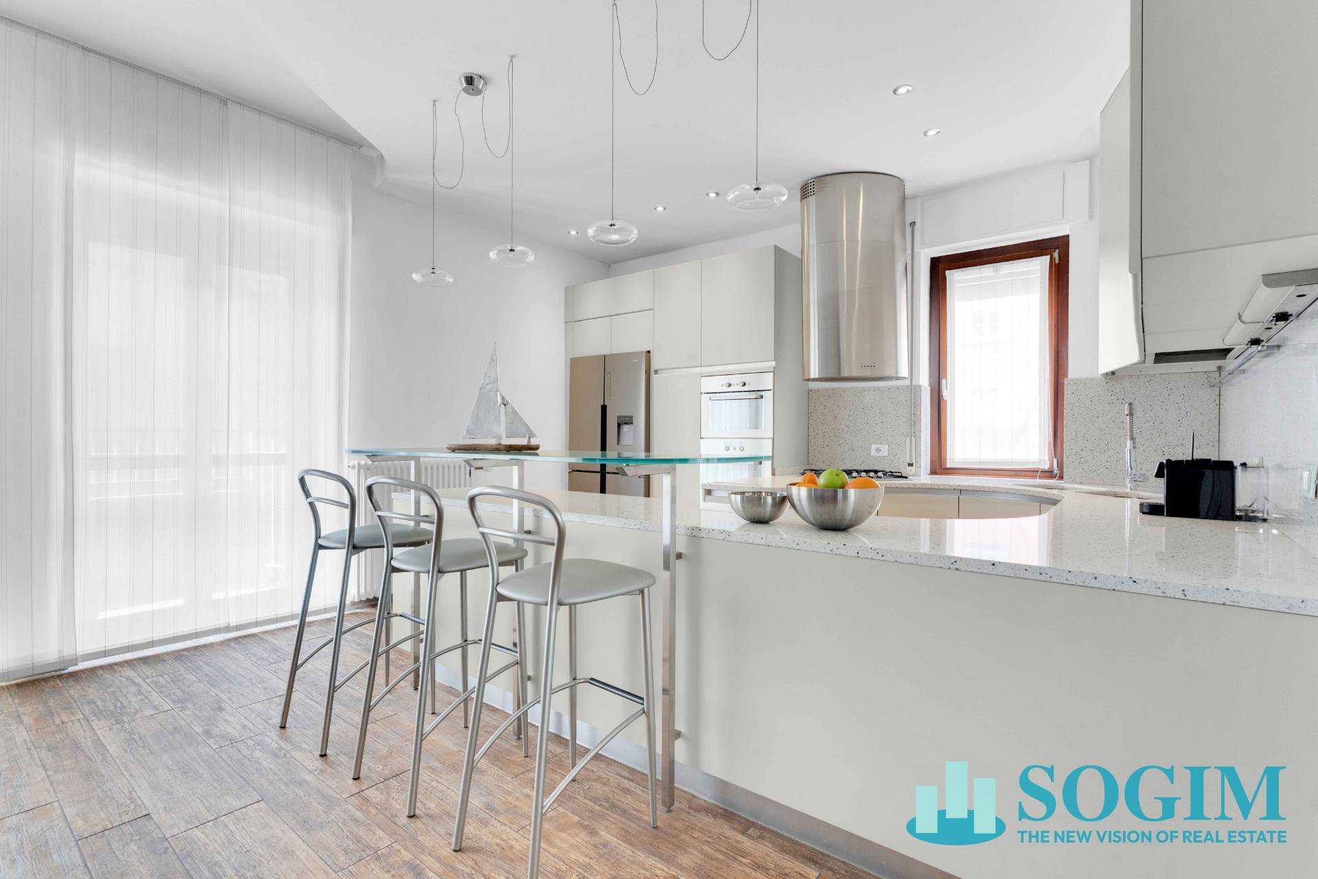 Appartamento in vendita a Como, Centro