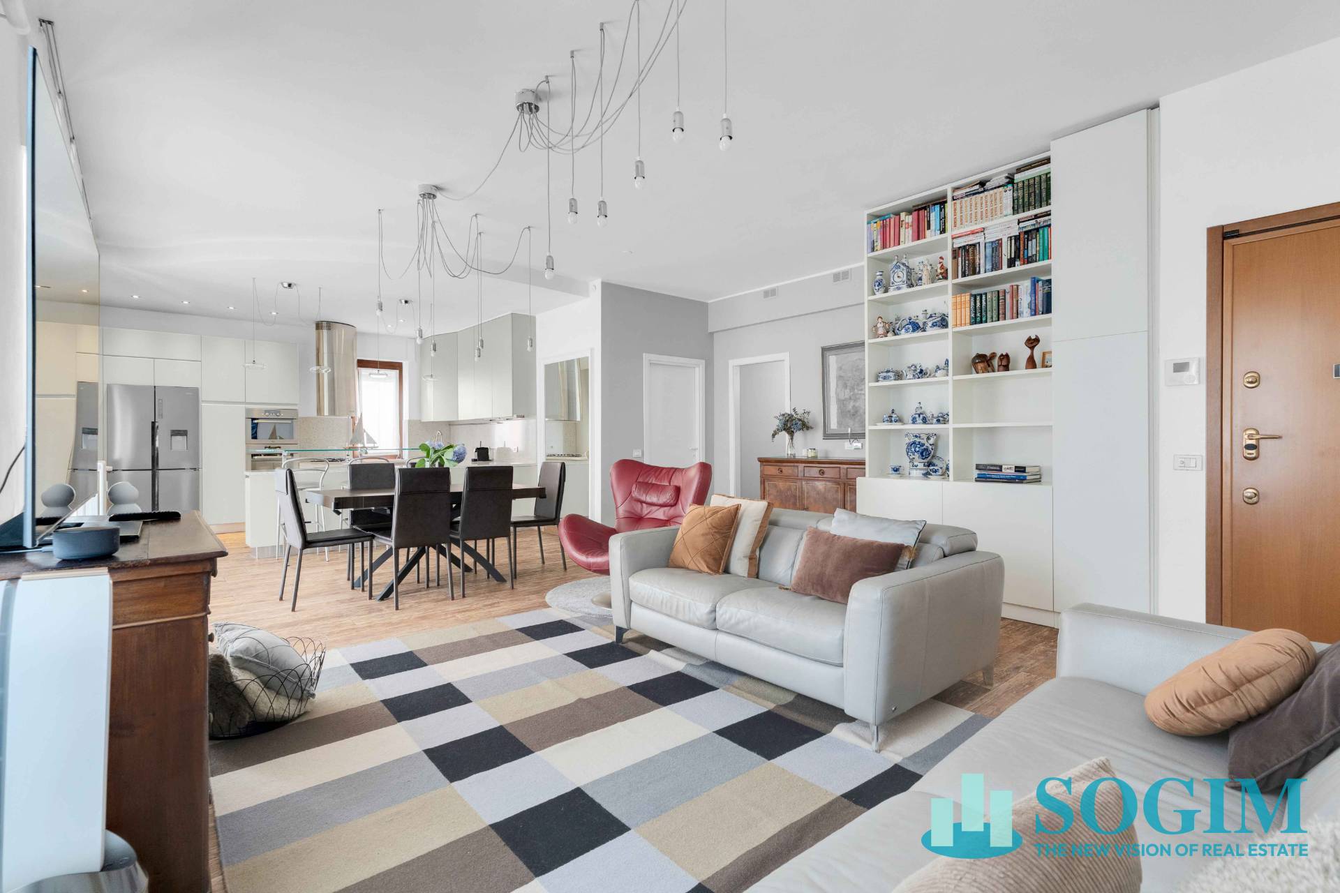 Appartamento in vendita a Como, Centro