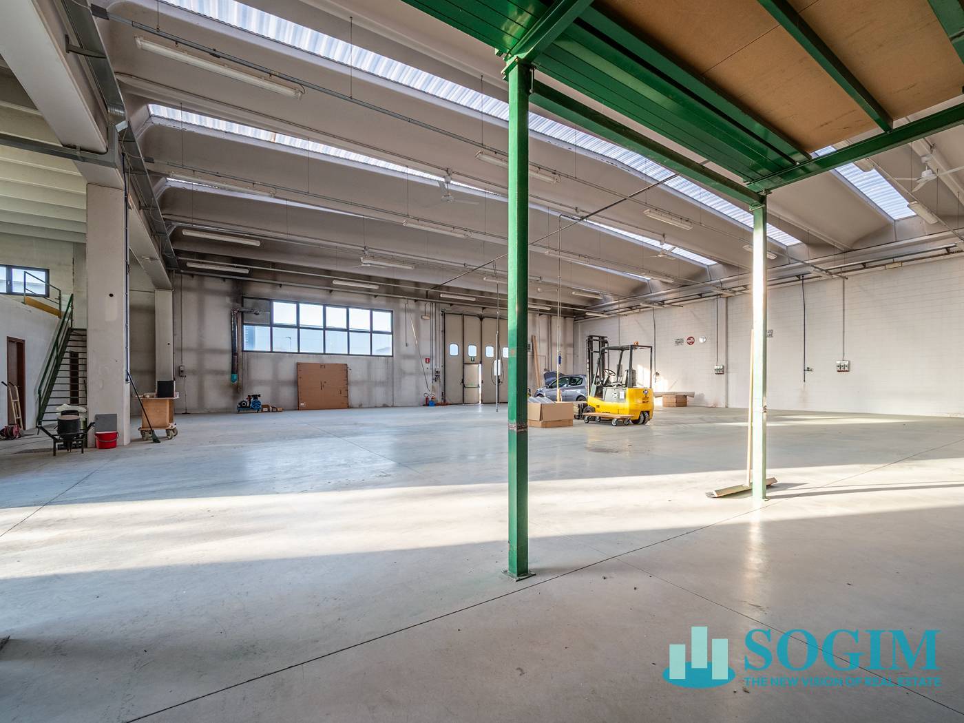 Capannone in affitto a Mariano Comense