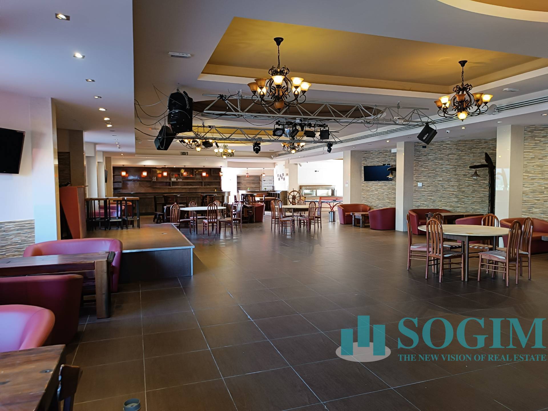 Attivit commerciale in affitto a Lurate Caccivio