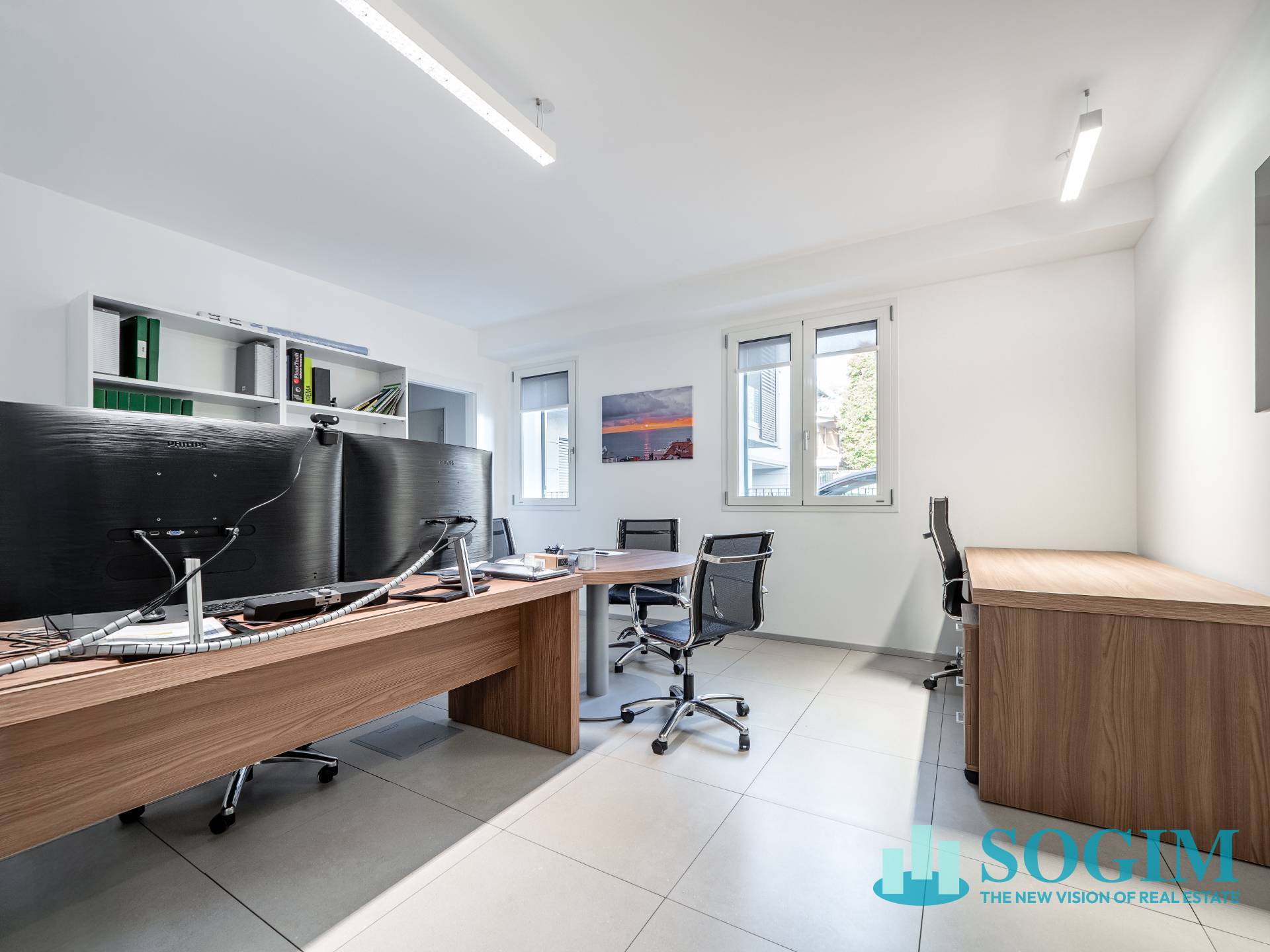 Ufficio in affitto a Mariano Comense