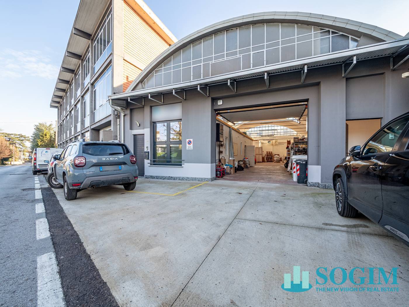 Capannone in vendita a Inverigo