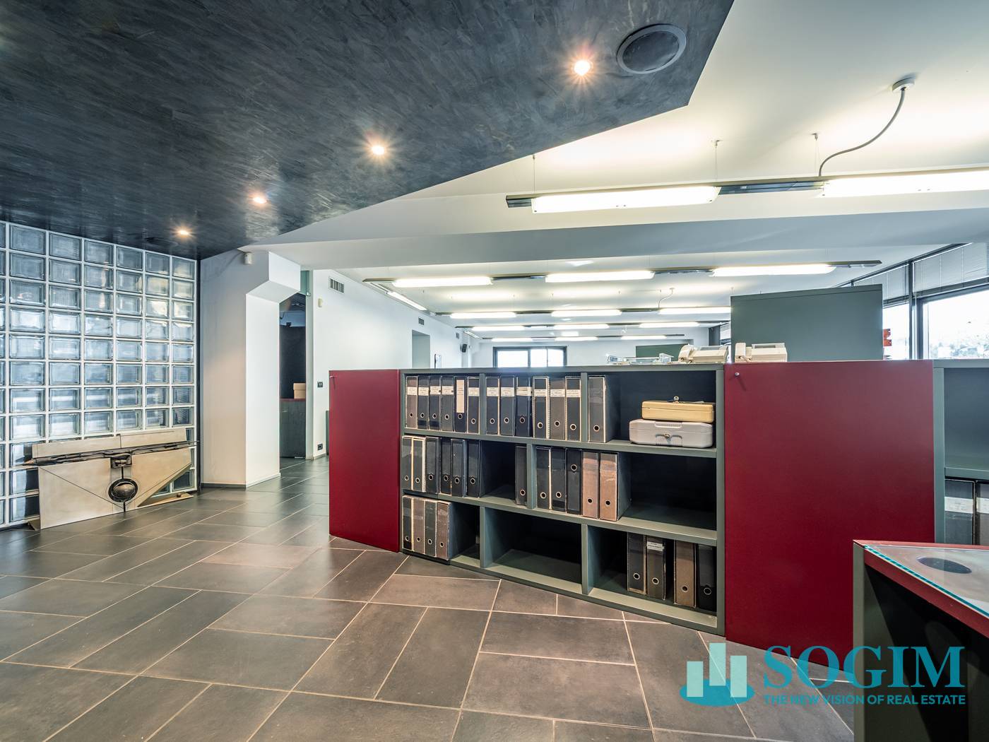 Capannone + Palazzina Uffici in vendita a Como