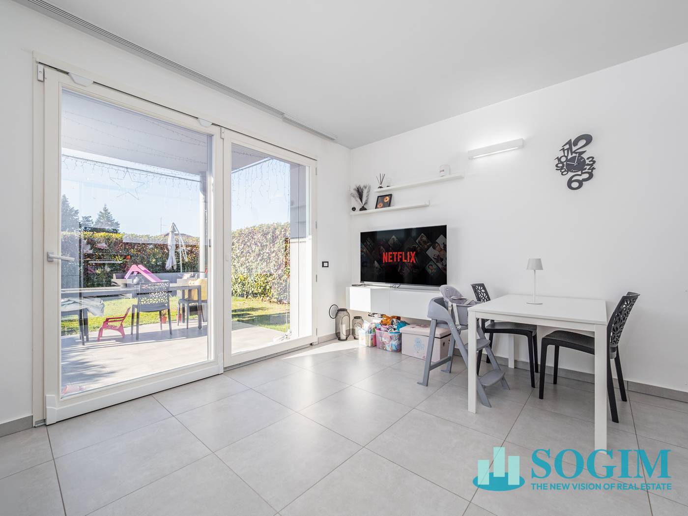 Appartamento in vendita a Bizzarone