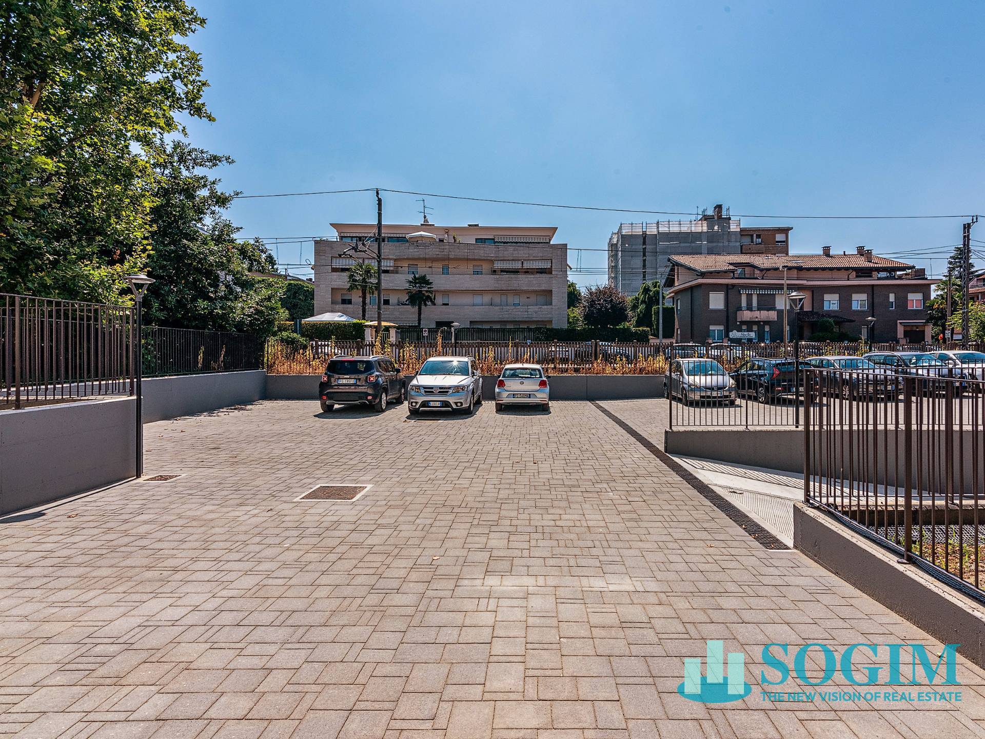 Box o garage in vendita a Mariano Comense