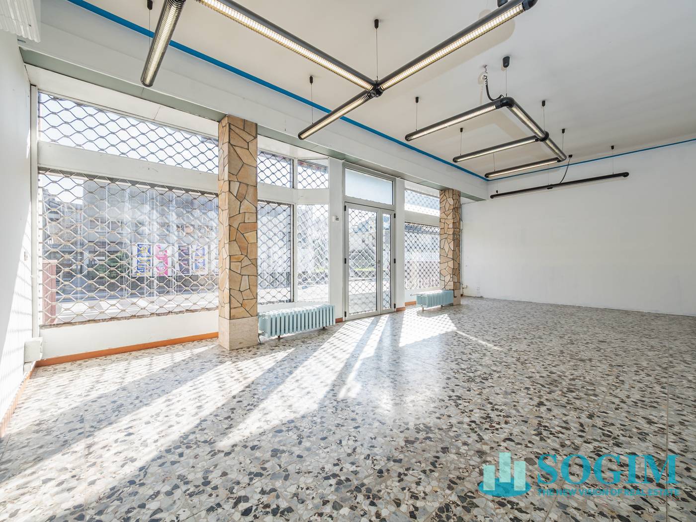 Immobile commerciale in affitto a Como, Rebbio