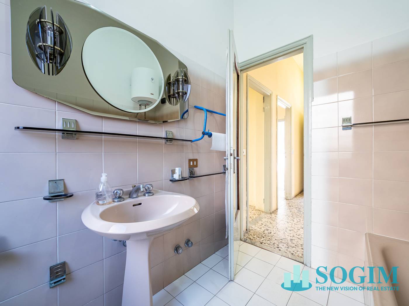 Immobile commerciale in affitto a Como, Rebbio