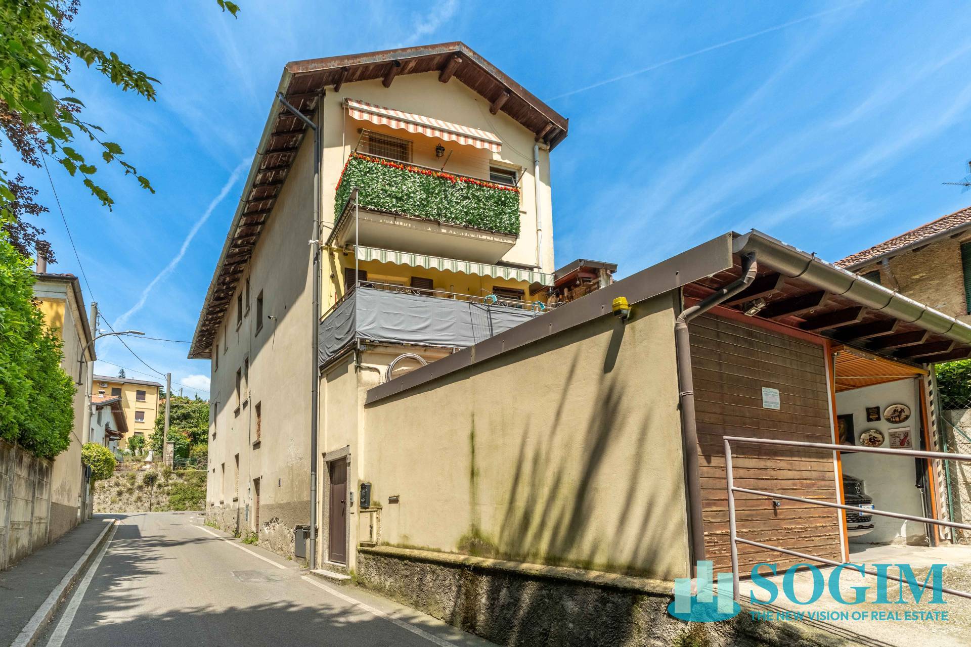 Appartamento in vendita a Albese con Cassano