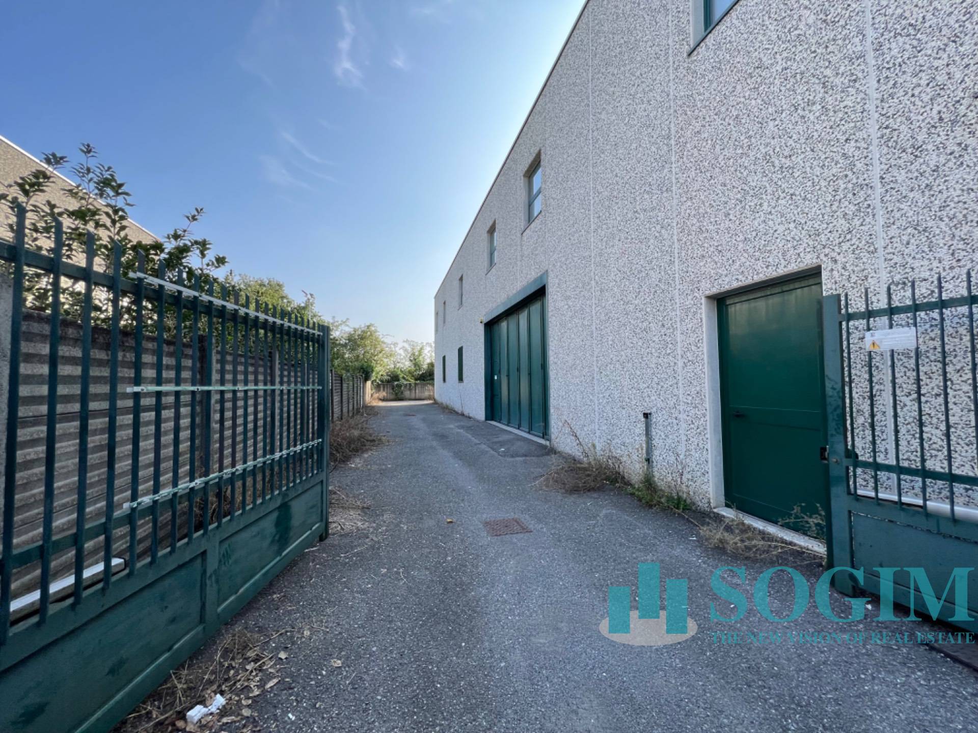 Capannone in affitto a Mariano Comense