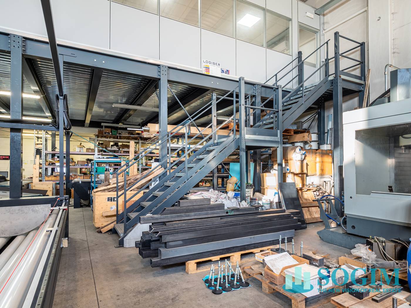 Capannone in vendita a Fino Mornasco