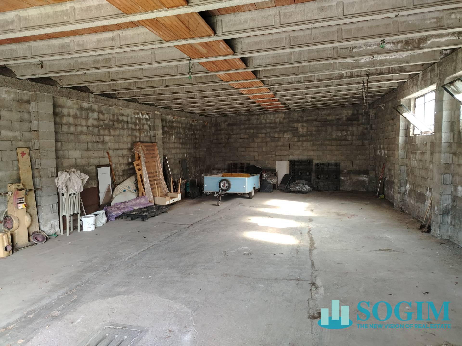Box o garage in affitto a Gerenzano
