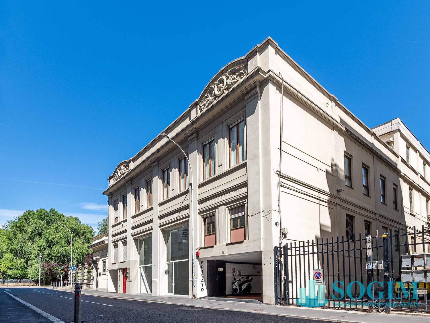 Immobile commerciale in vendita a Como, Centro