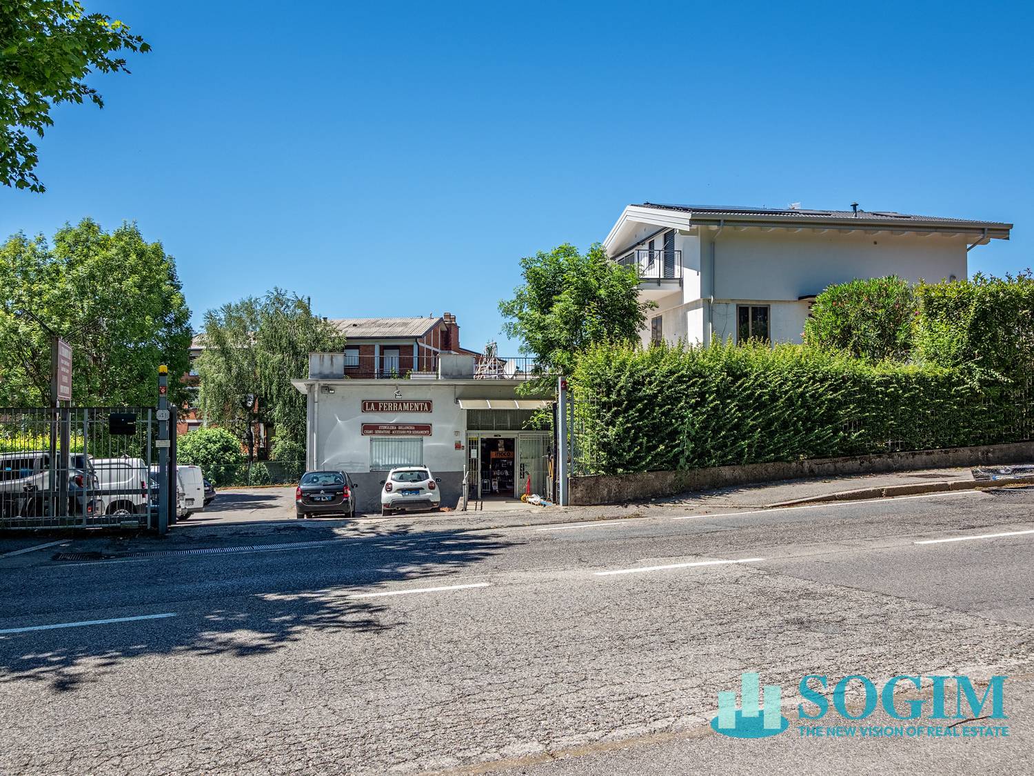 Immobile commerciale in vendita a Como