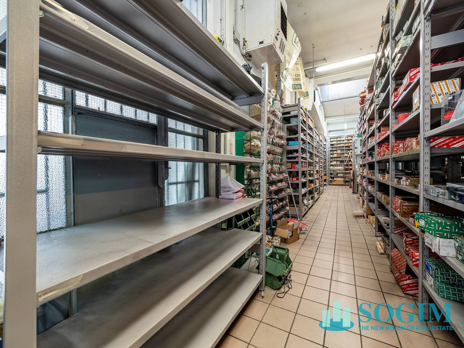 Immobile commerciale in vendita a Como