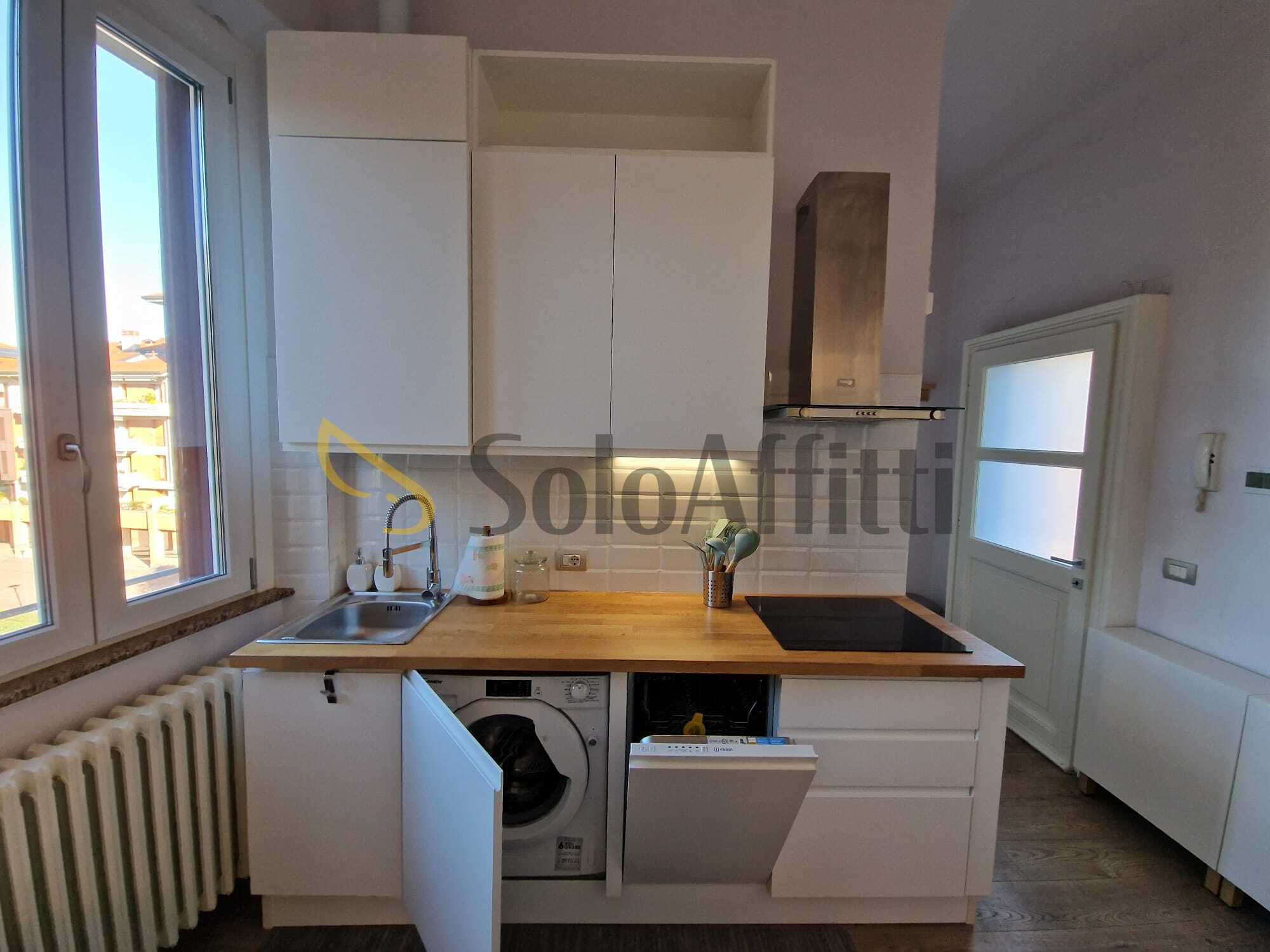 Bilocale in affitto in via m. buonarroti 101, Monza