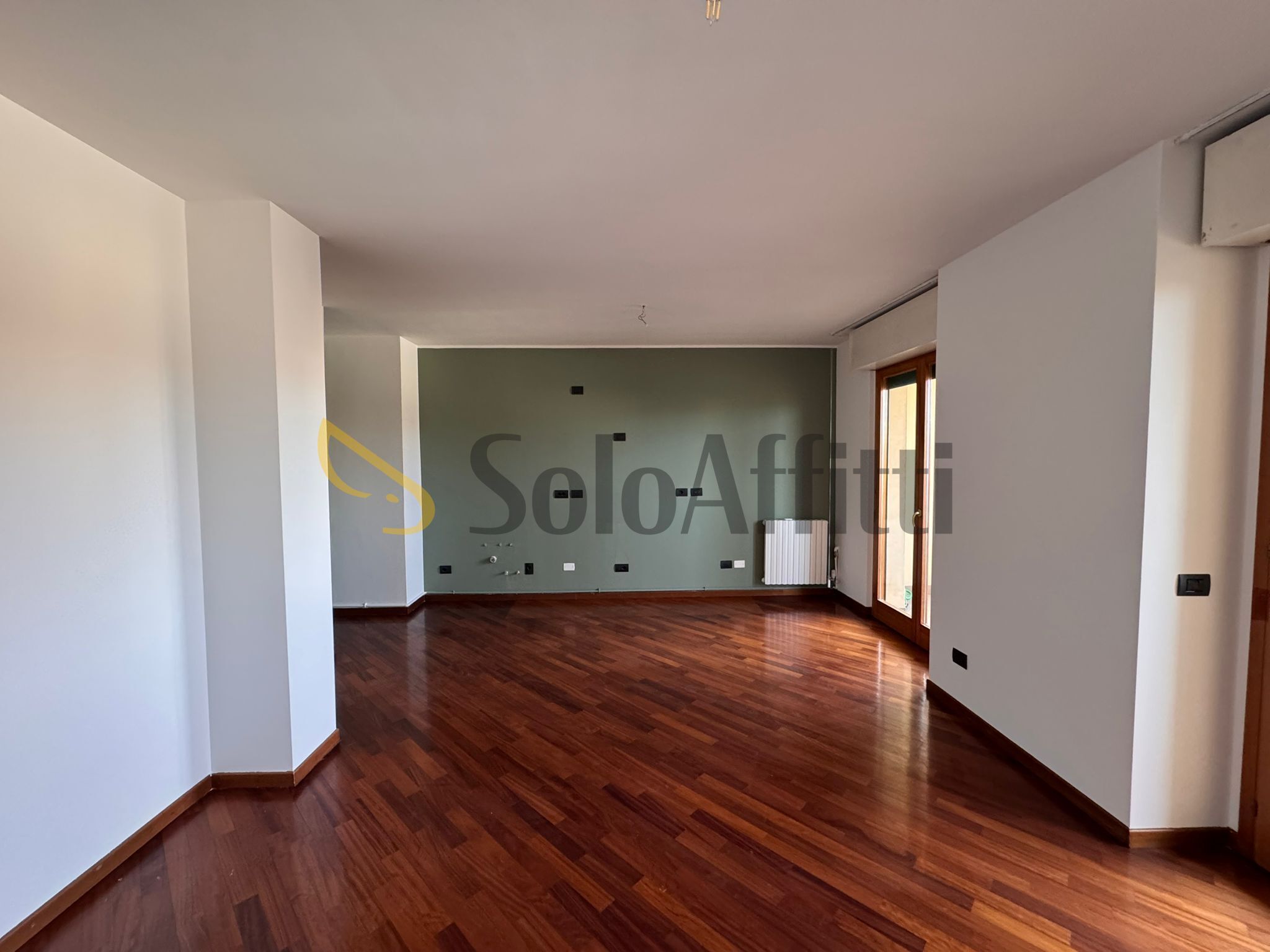 Monolocale ristrutturato in via pitagora 25, Monza