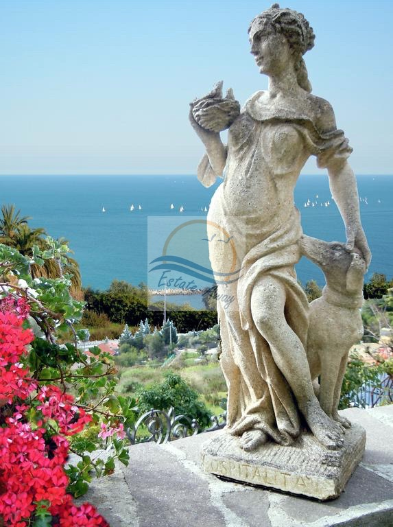 Villa in vendita a Ospedaletti