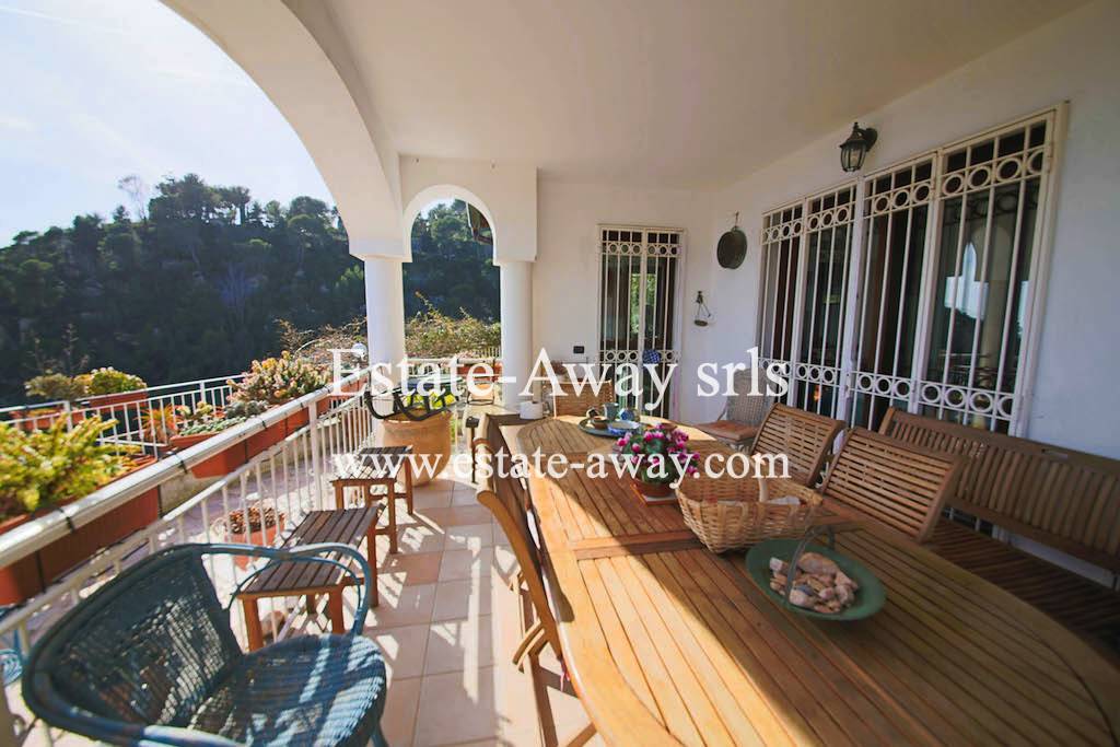 Villa in vendita a Ventimiglia, Mortola Inferiore e Superiore