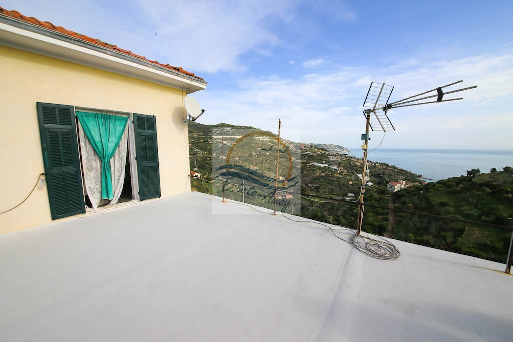 Villa in vendita a Bordighera