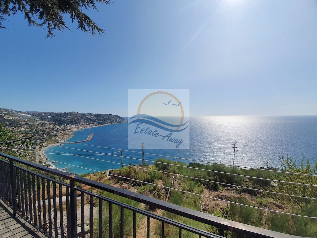 Villa in vendita a Bordighera